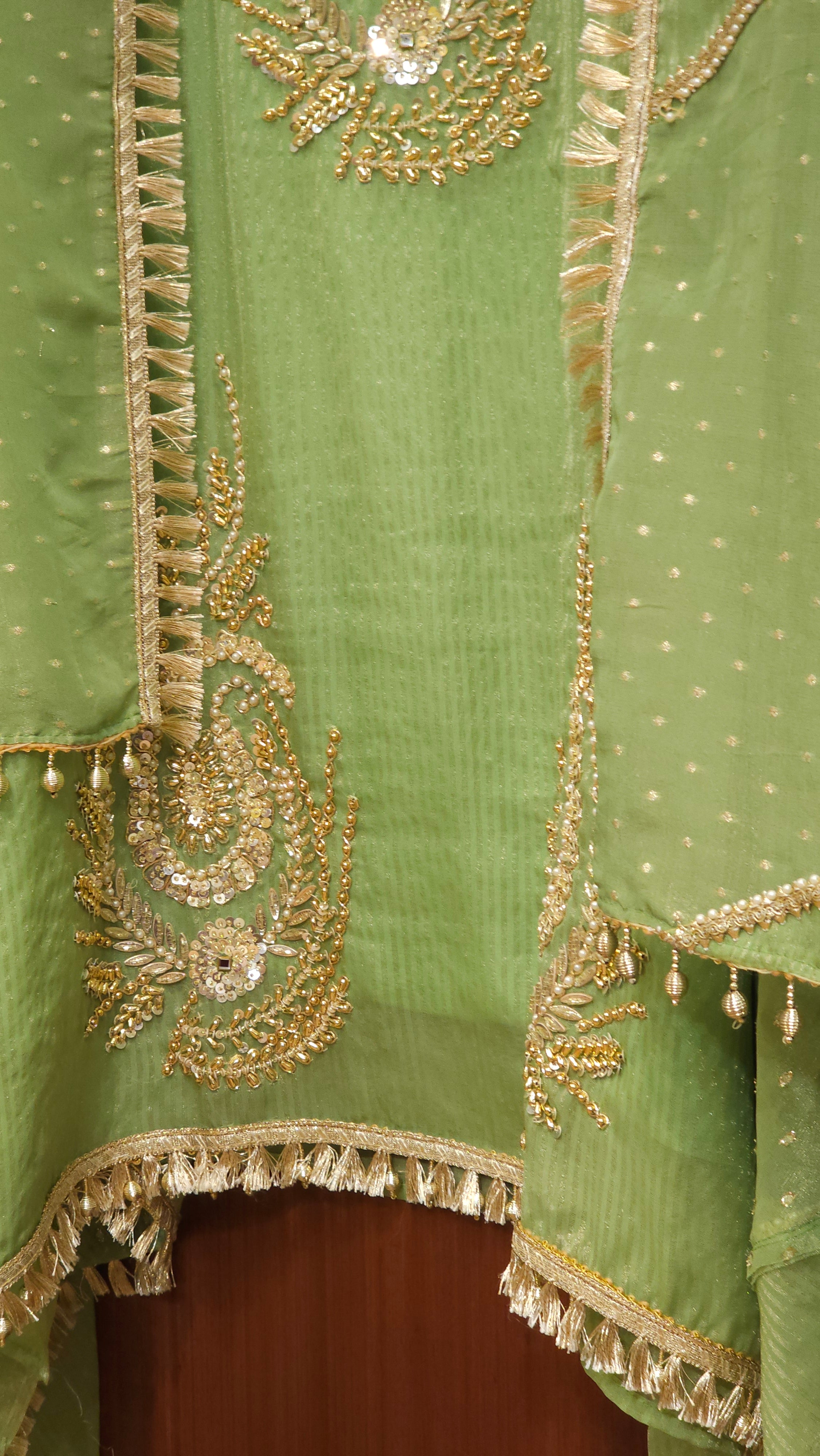 Ornamental Embroidery Self-Tissue Suit