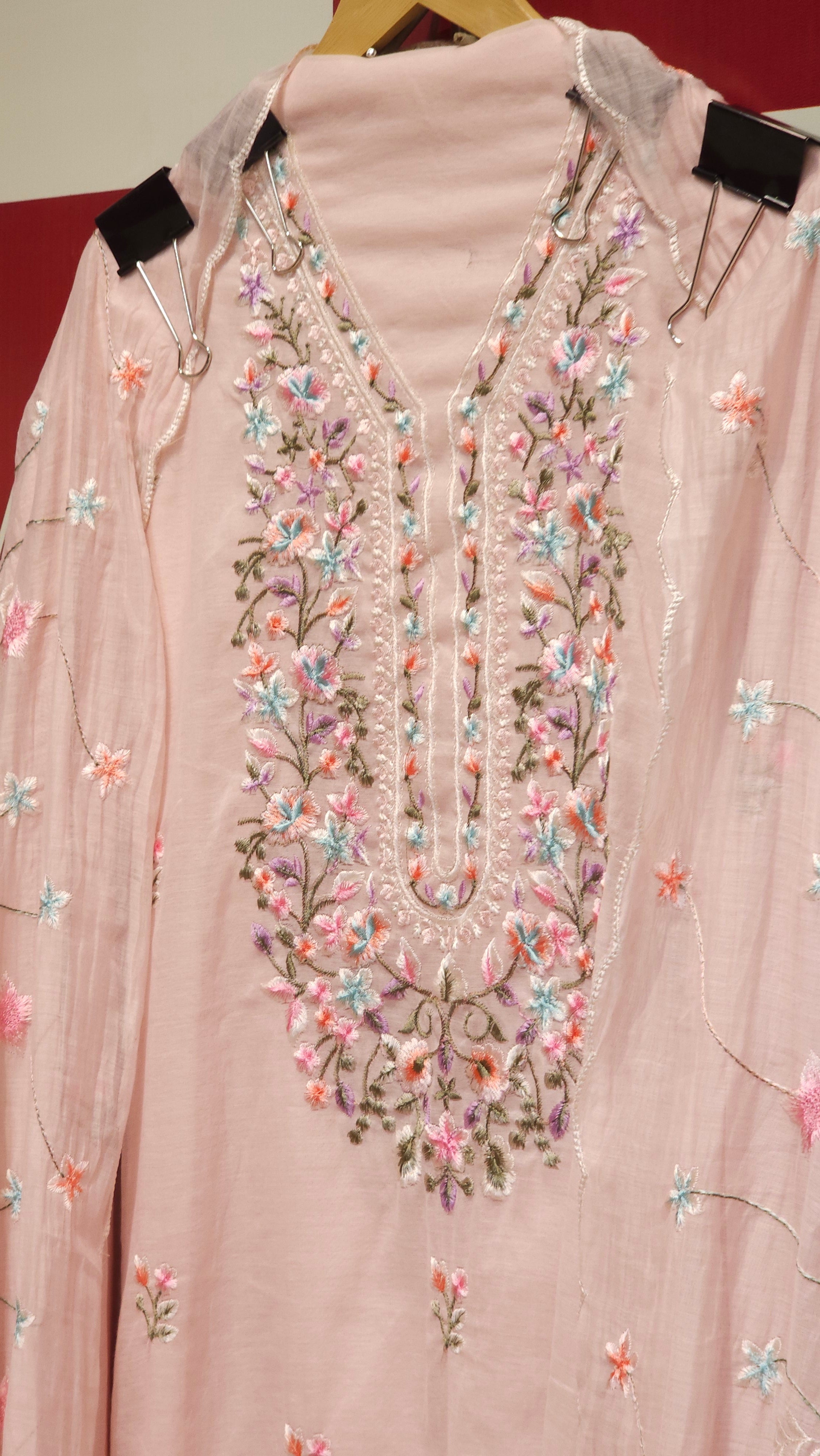 Mul Chanderi – Parsi Embroidered Elegance