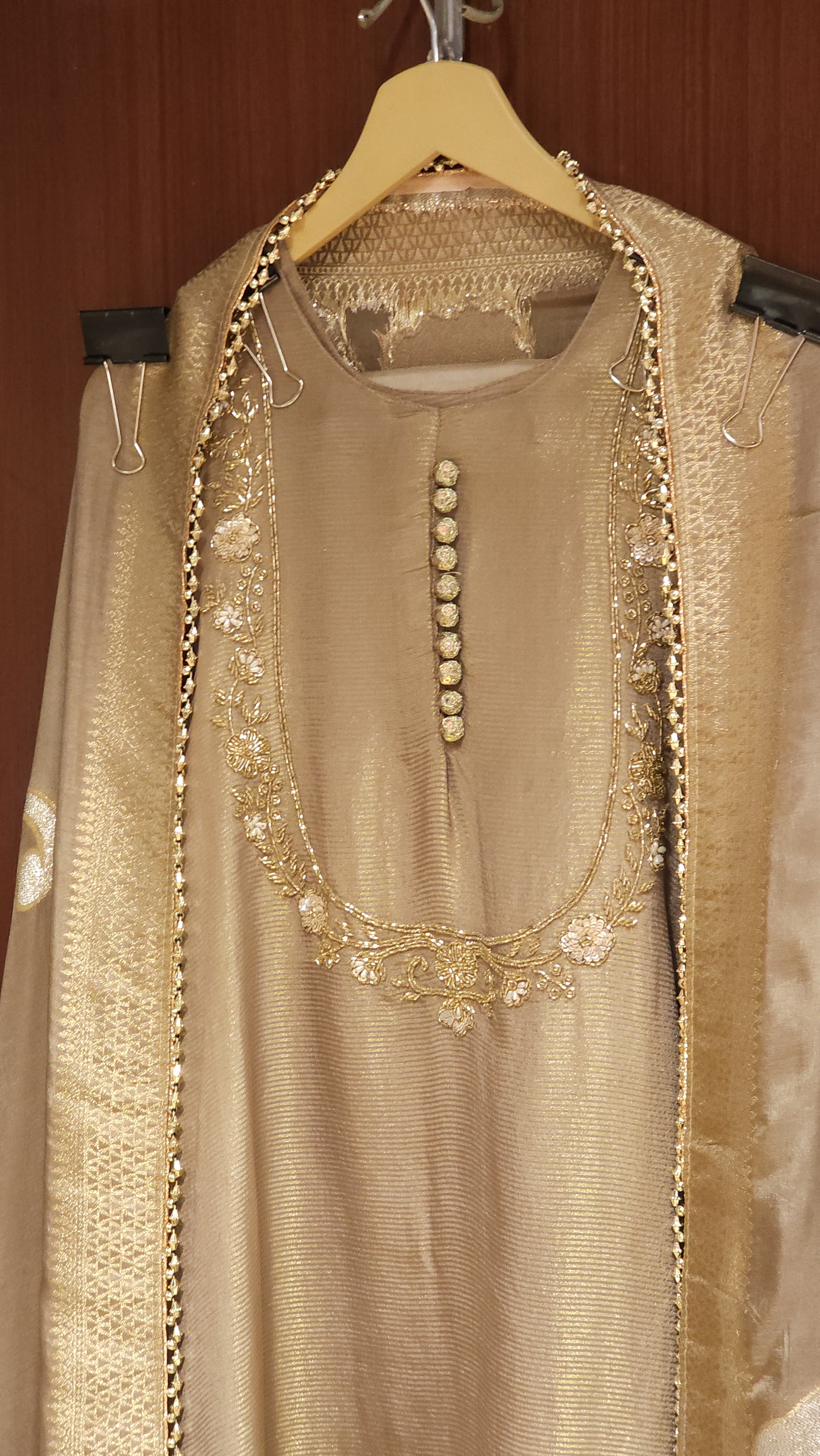 U-Neck Embroidery Suit in 4 new Shades