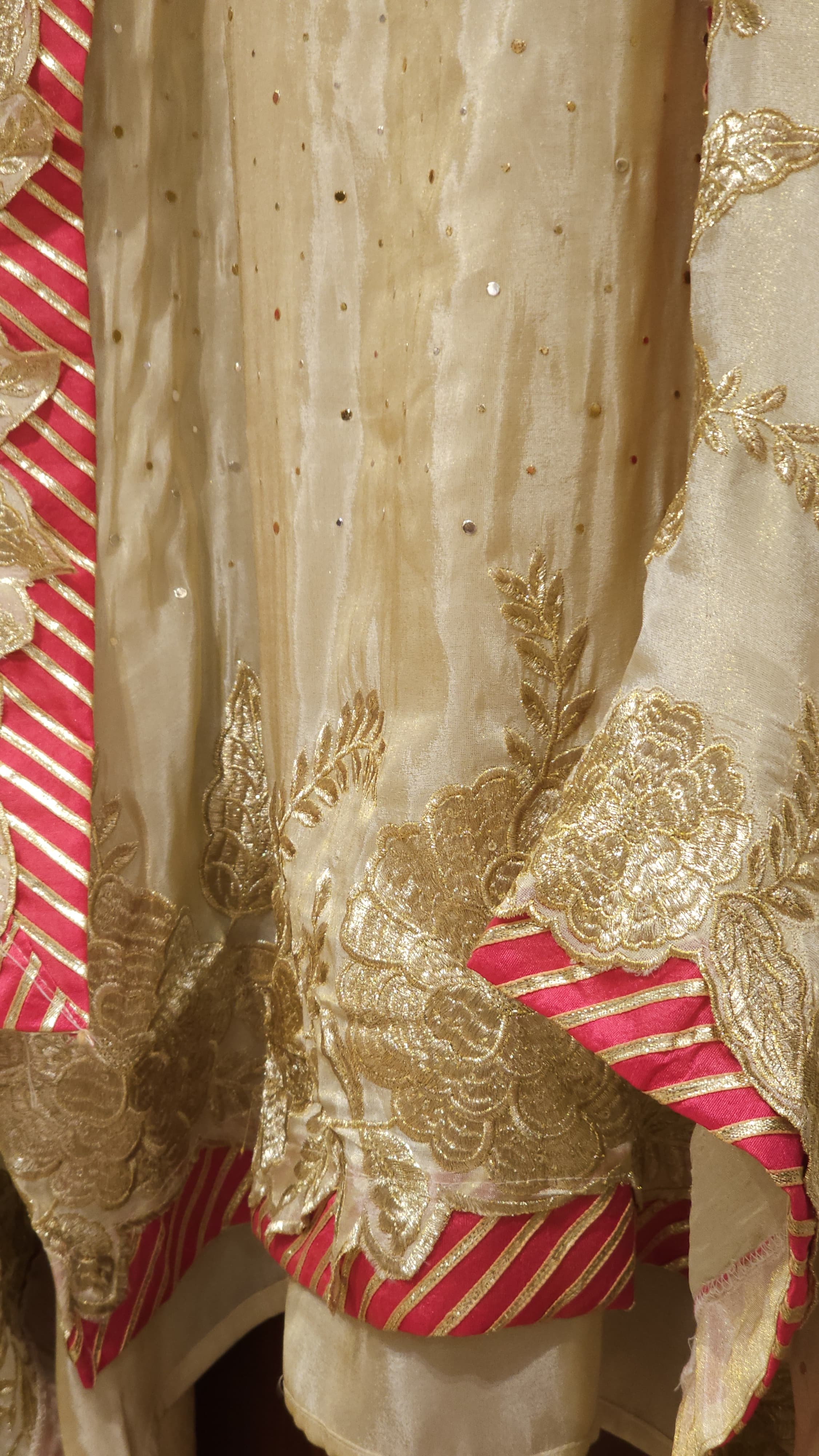 Bold Borders, Heavy Dupatta, Graceful Suit