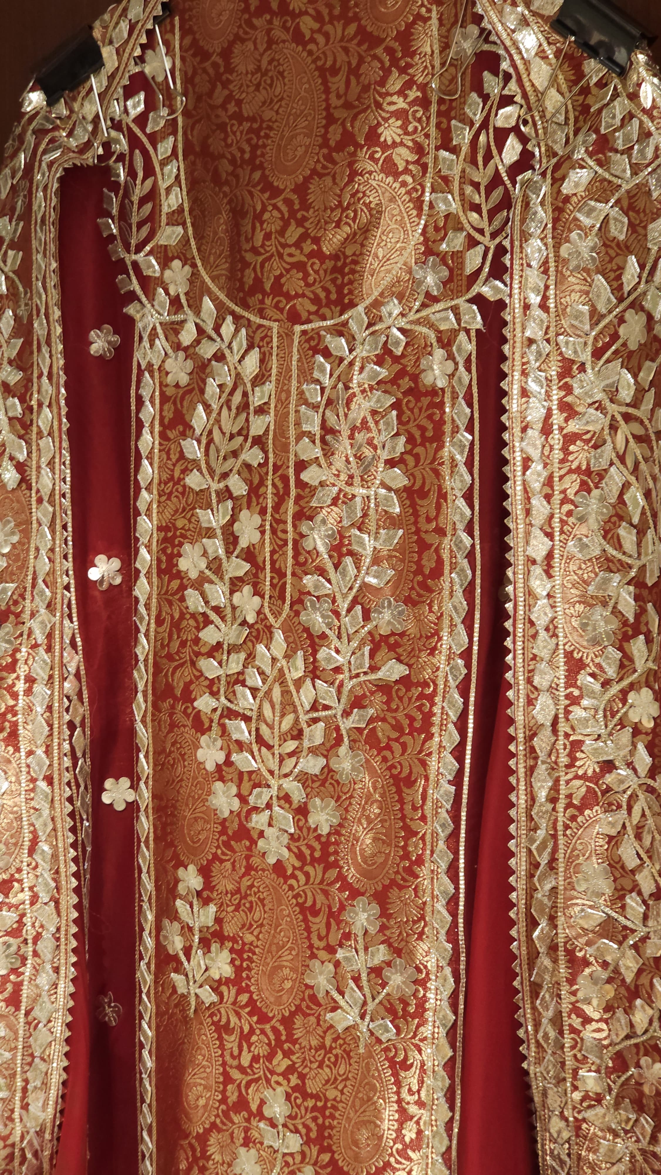 The Maharani Suit