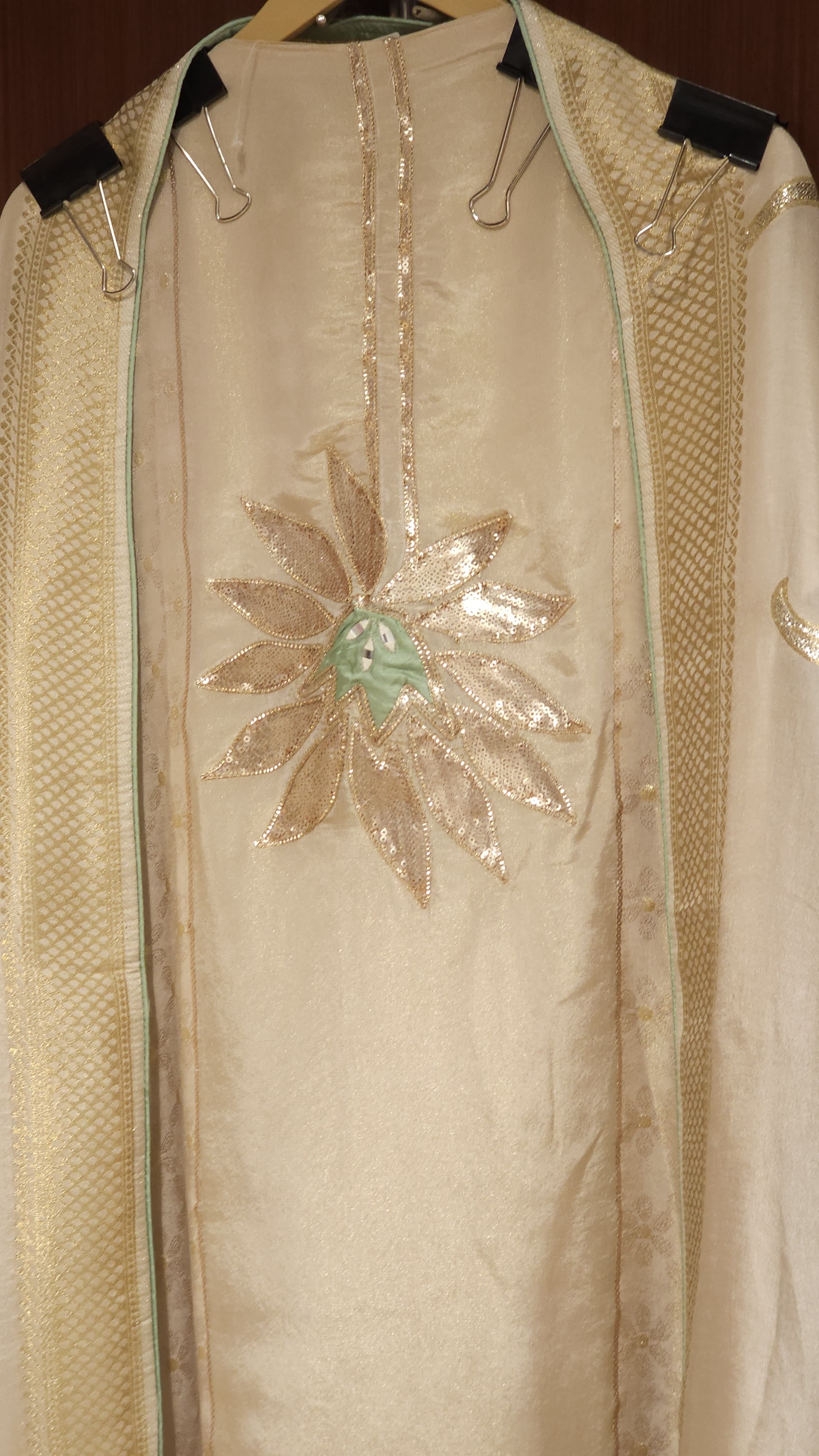 Ivory Edition in Viral Bail Dupatta