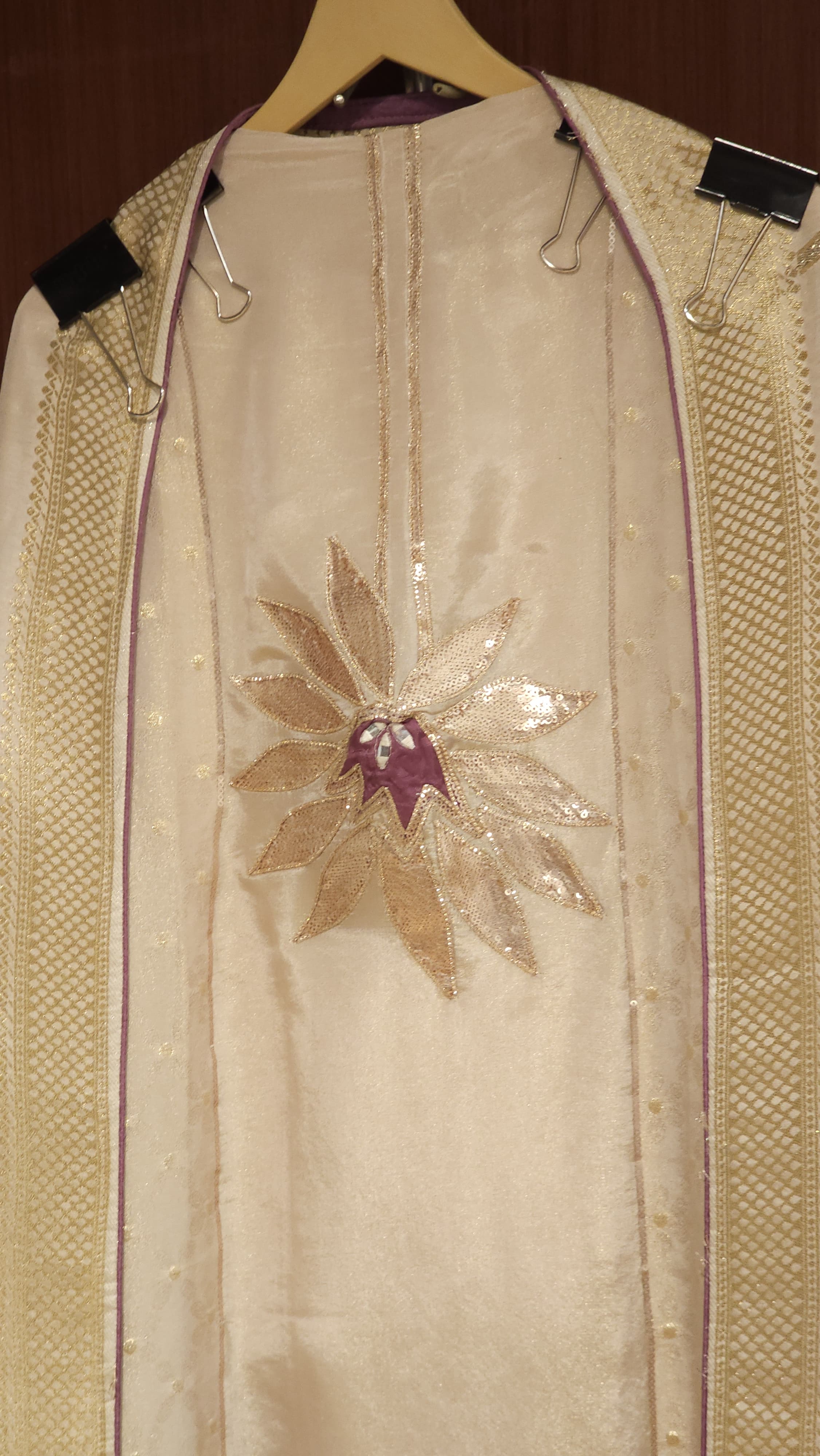 Ivory Edition in Viral Bail Dupatta