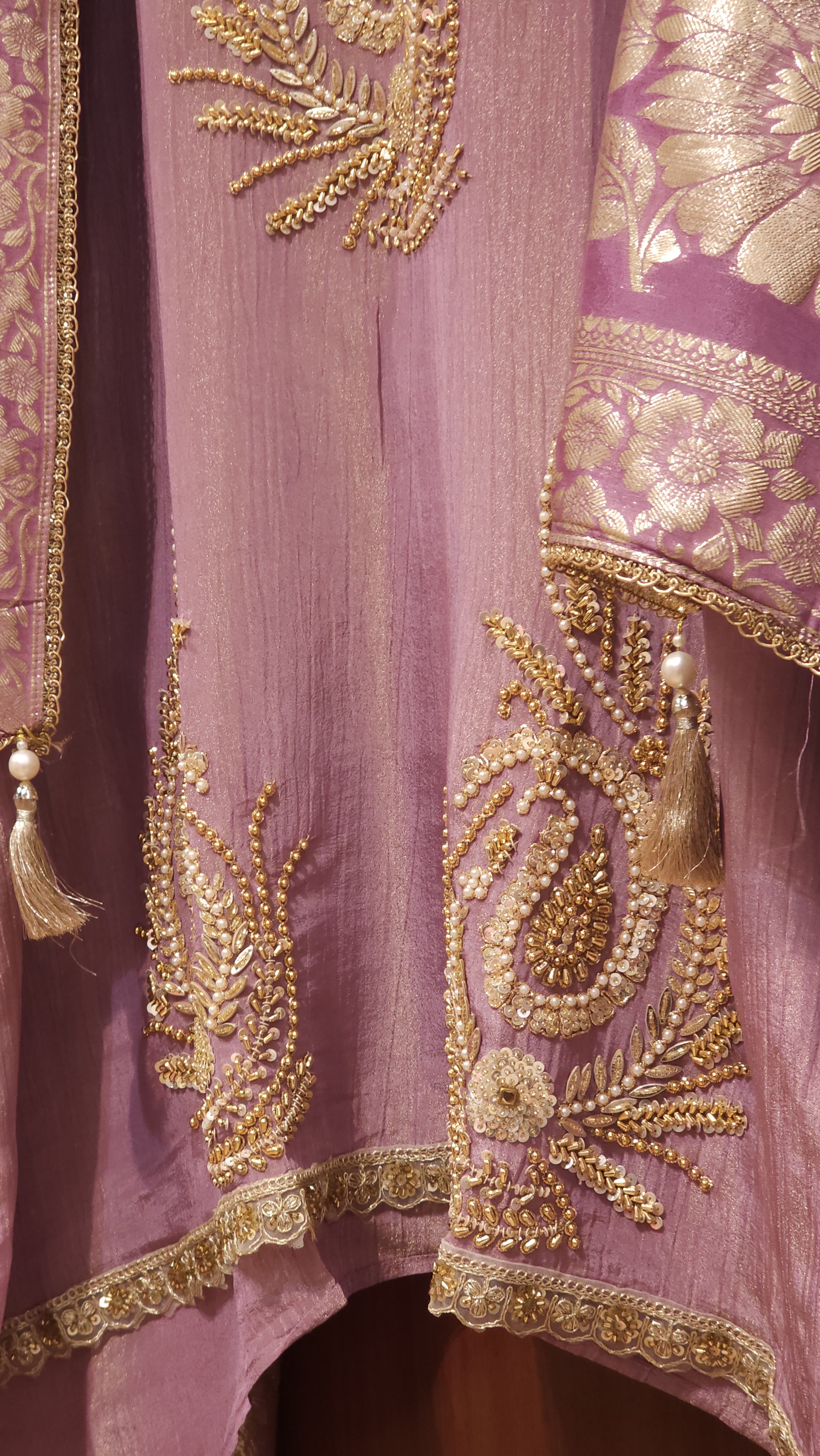 First-Ever Ornamental Embroidery Suit