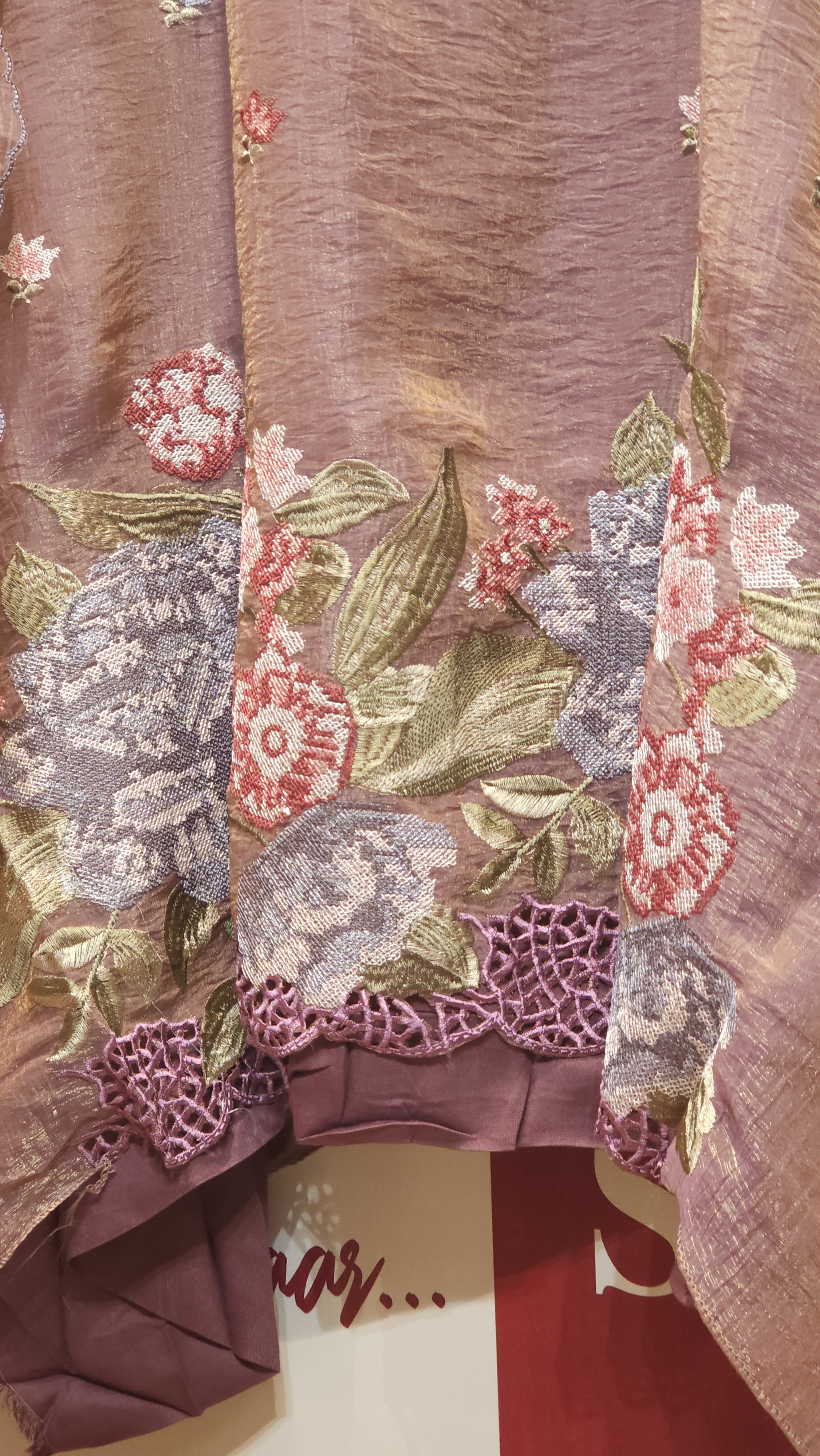 Crossed Stitch Beauty in Crushed Tissue