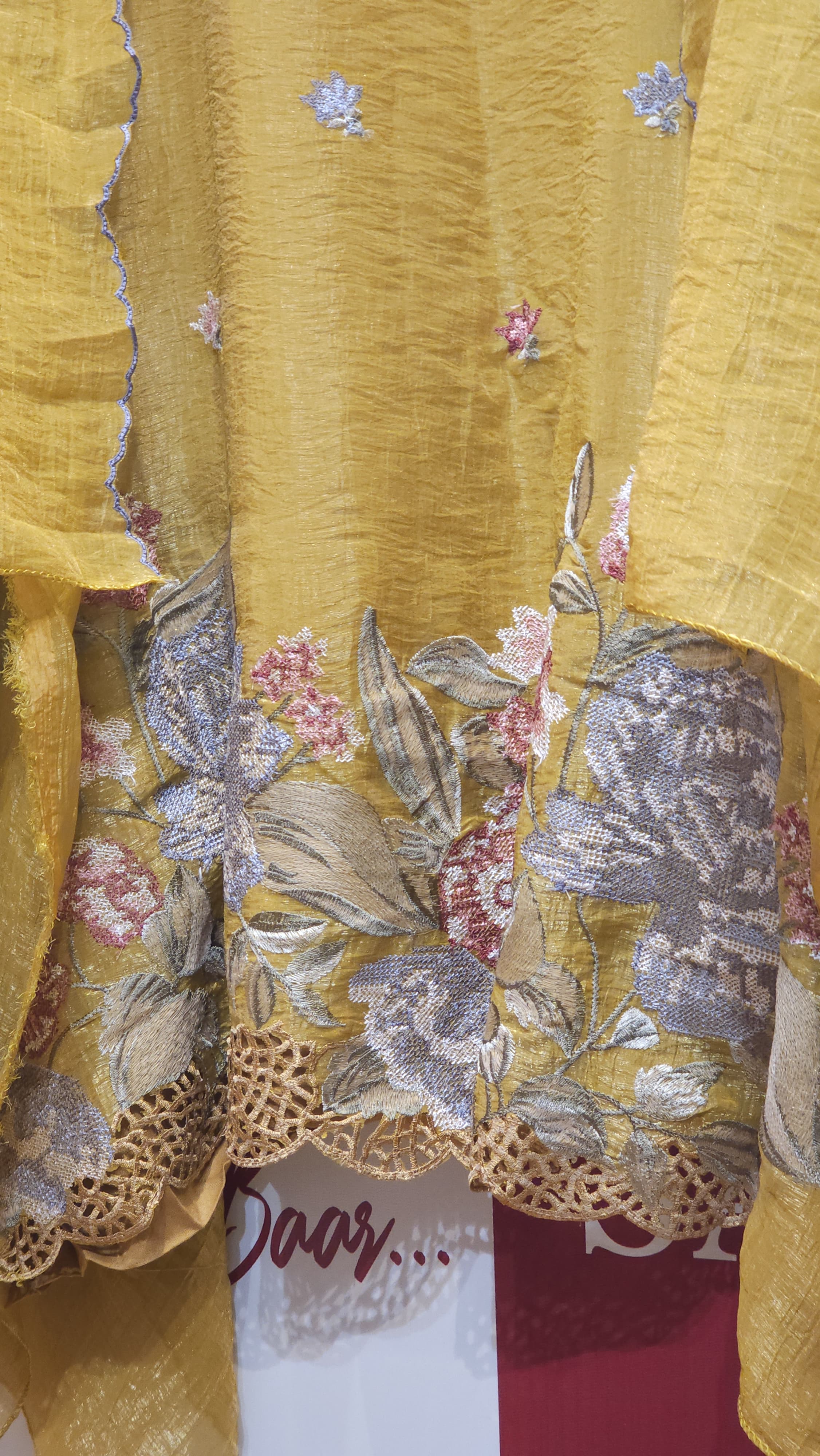 Crossed Stitch Beauty in Crushed Tissue