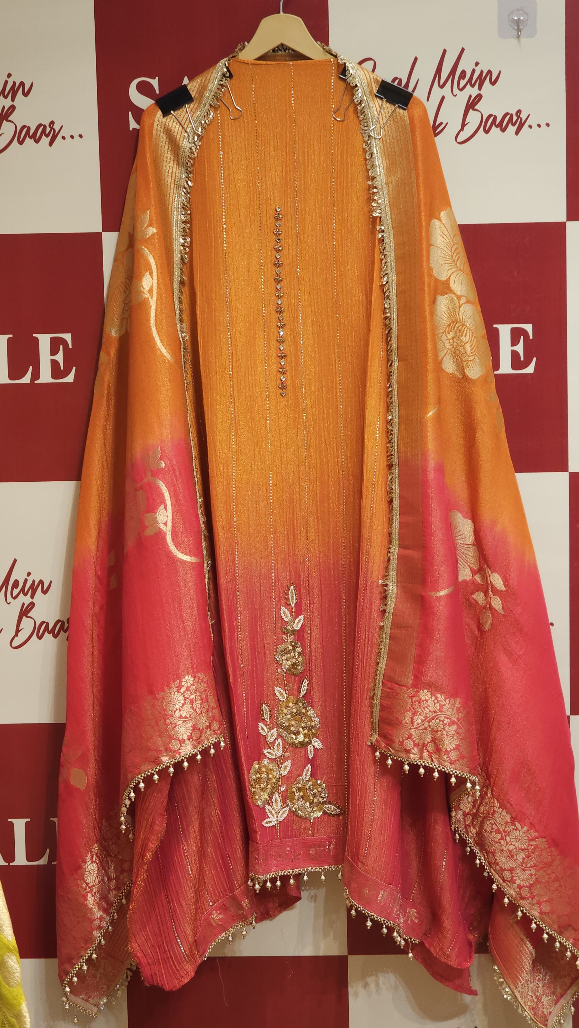 Crushed Tissue & Banarasi Gold Glam