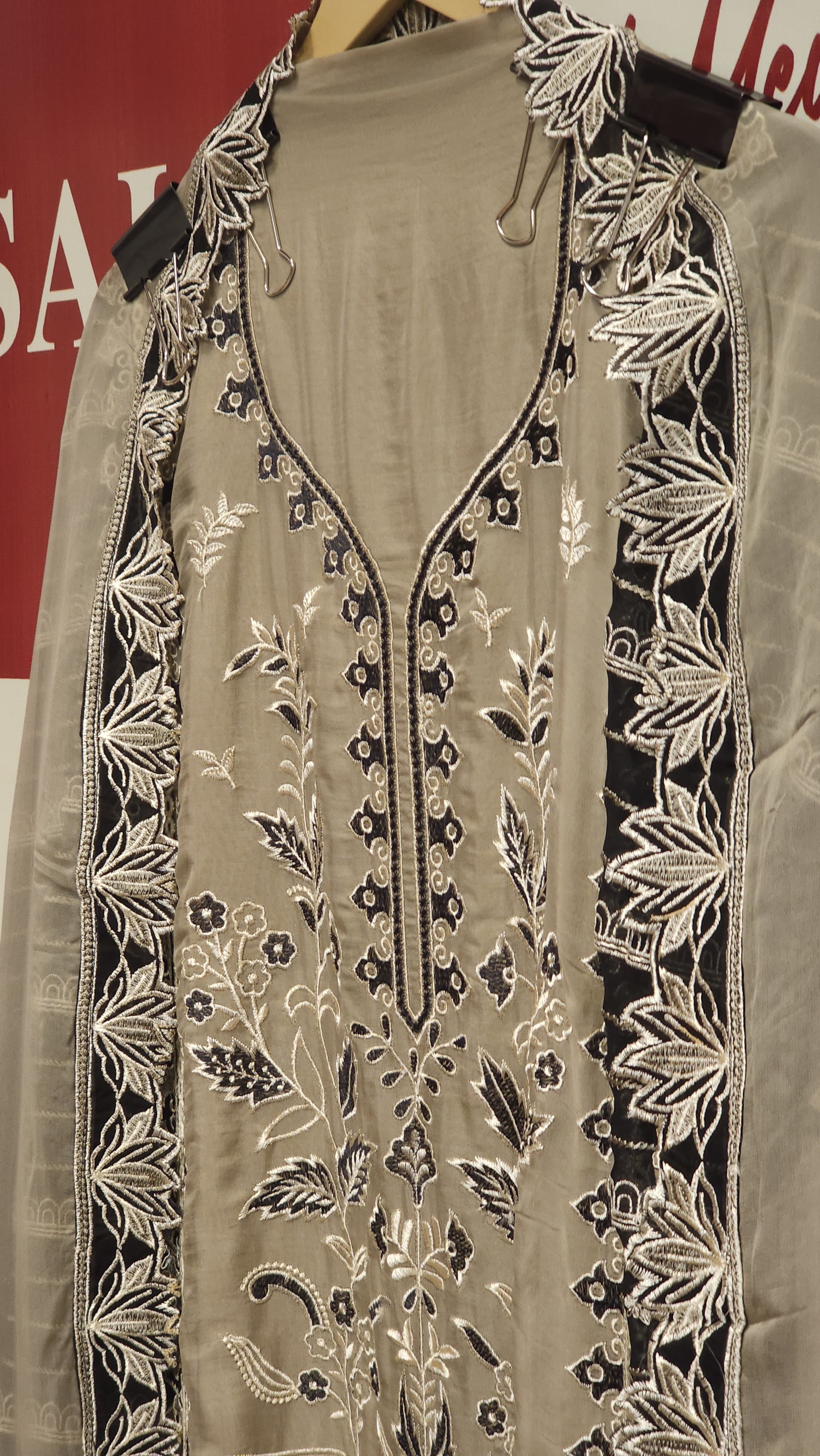 Pakistani Organza Embroidered Suit – Limited Edition