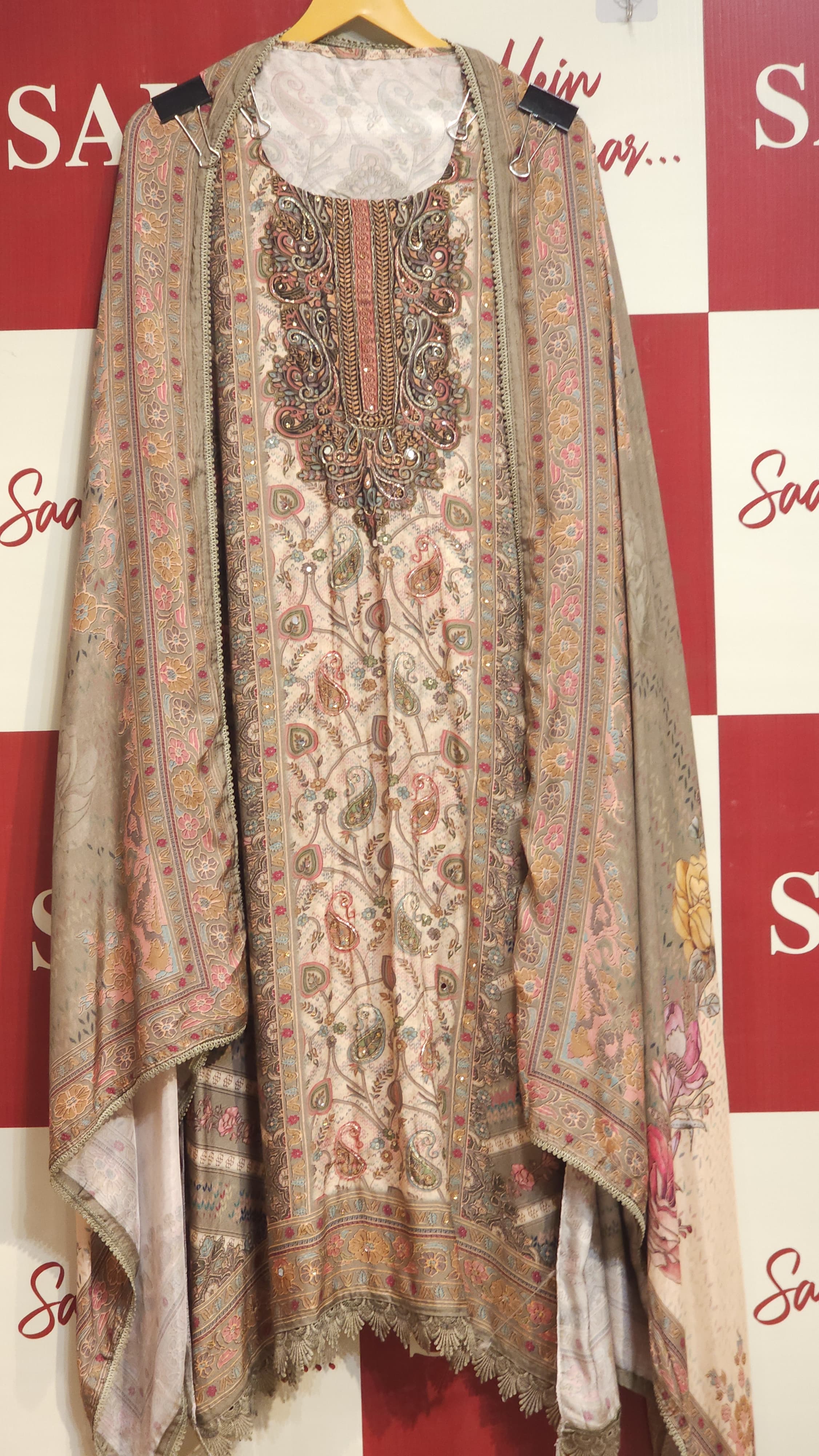 Pakistani Muslin Embroidered Suit – Dual Designs