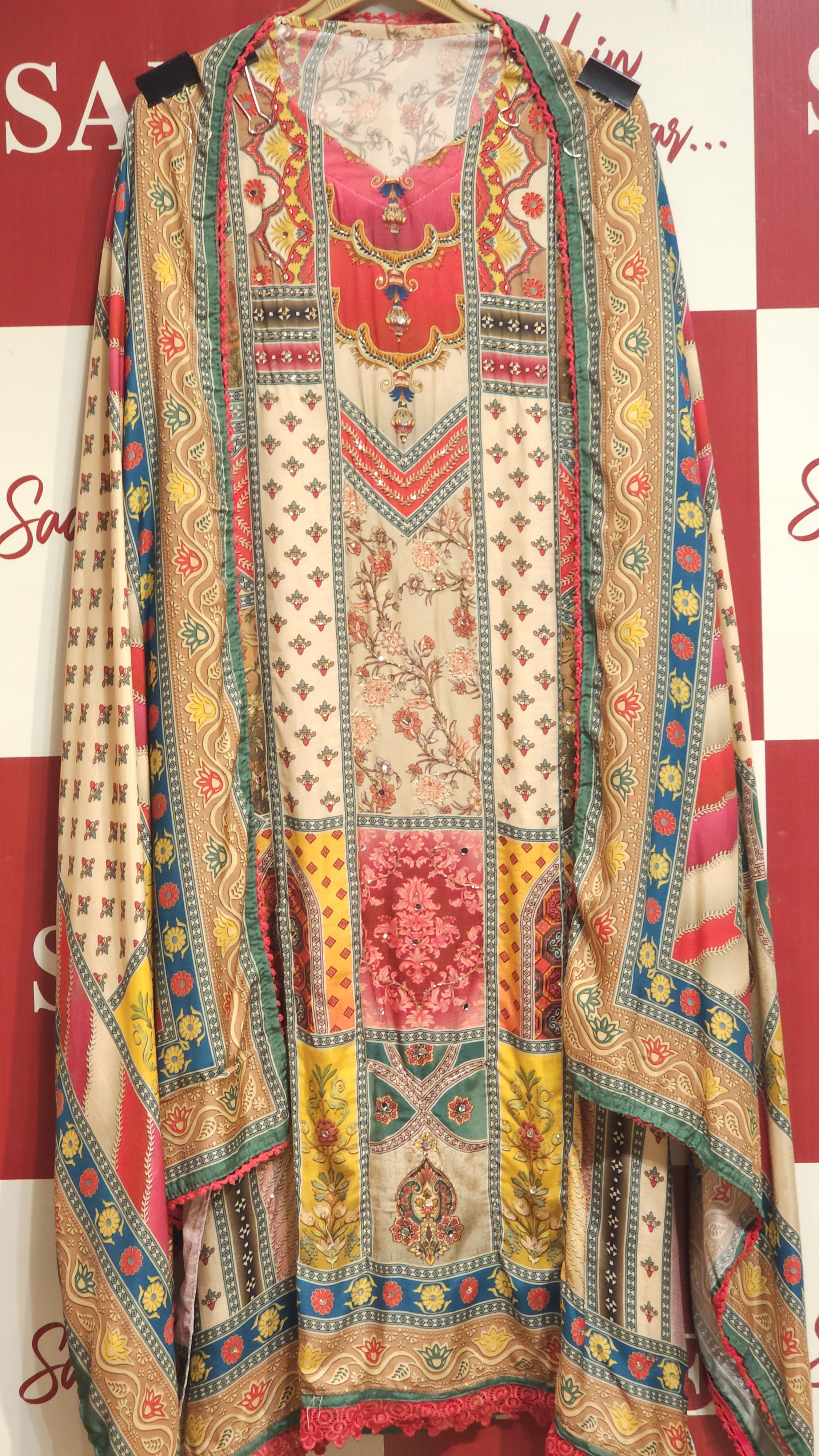 Pakistani Muslin Embroidered Suit – Dual Designs