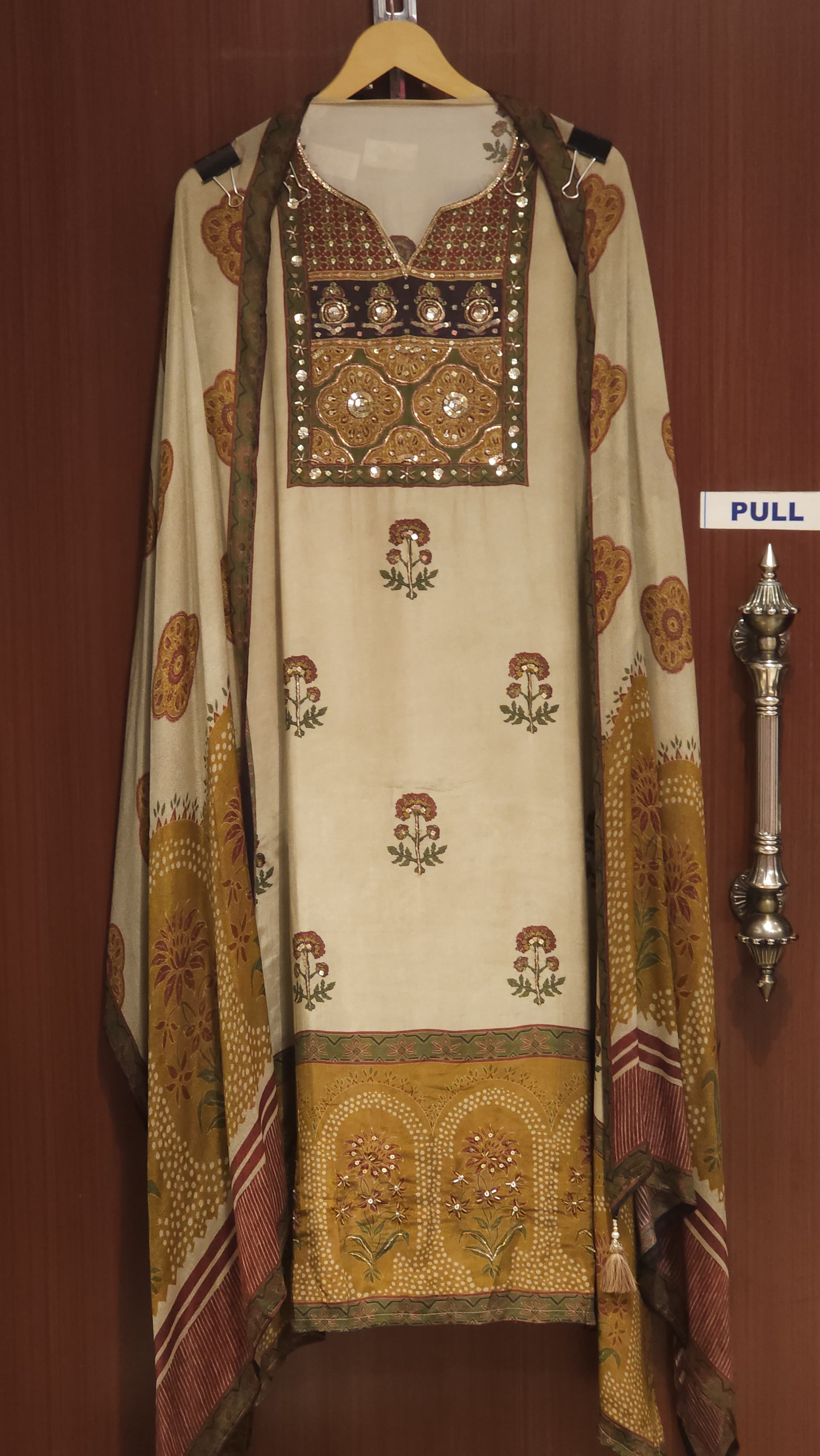 Soft Olive Kalamkari Crepe Suit