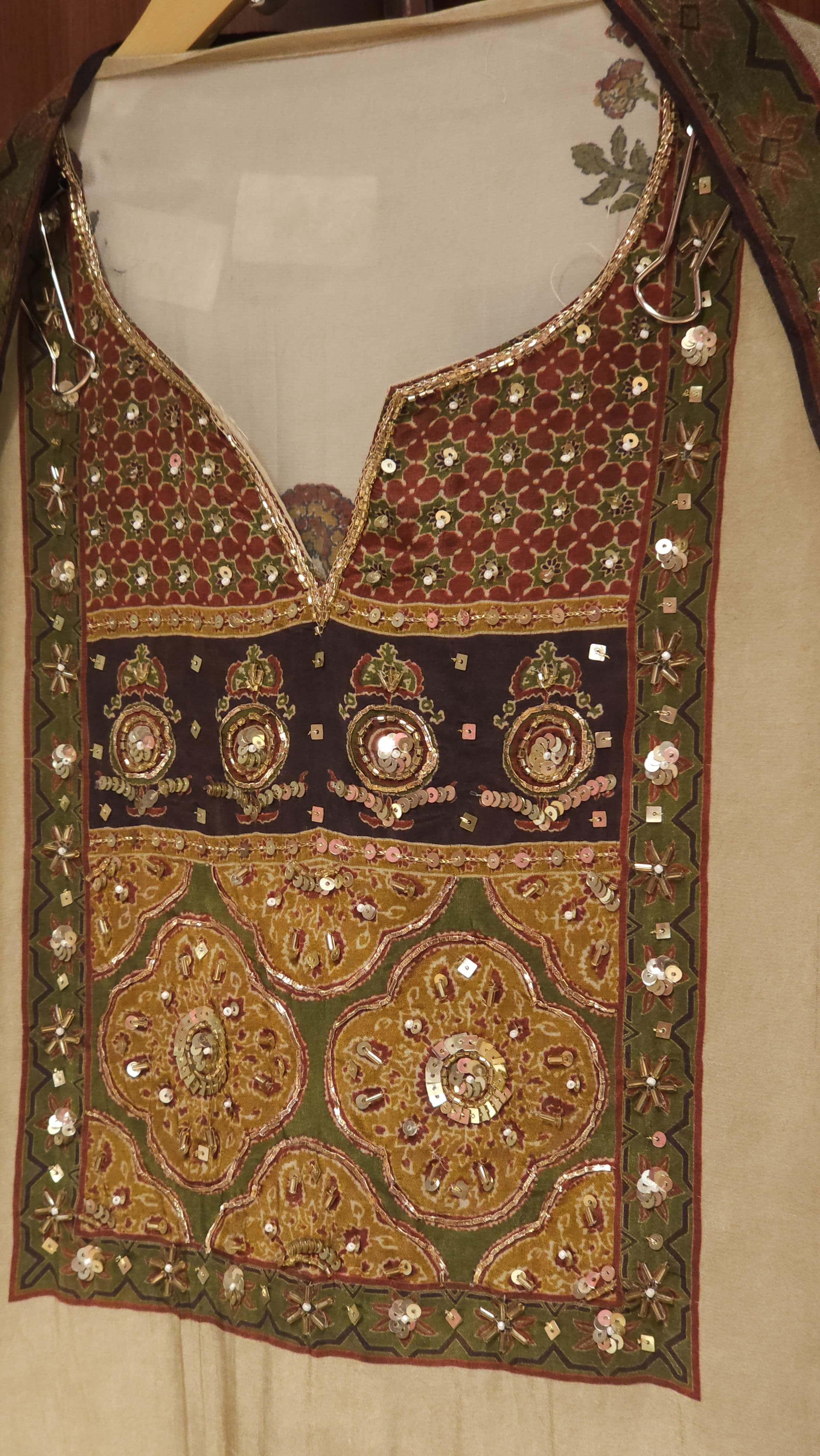 Soft Olive Kalamkari Crepe Suit