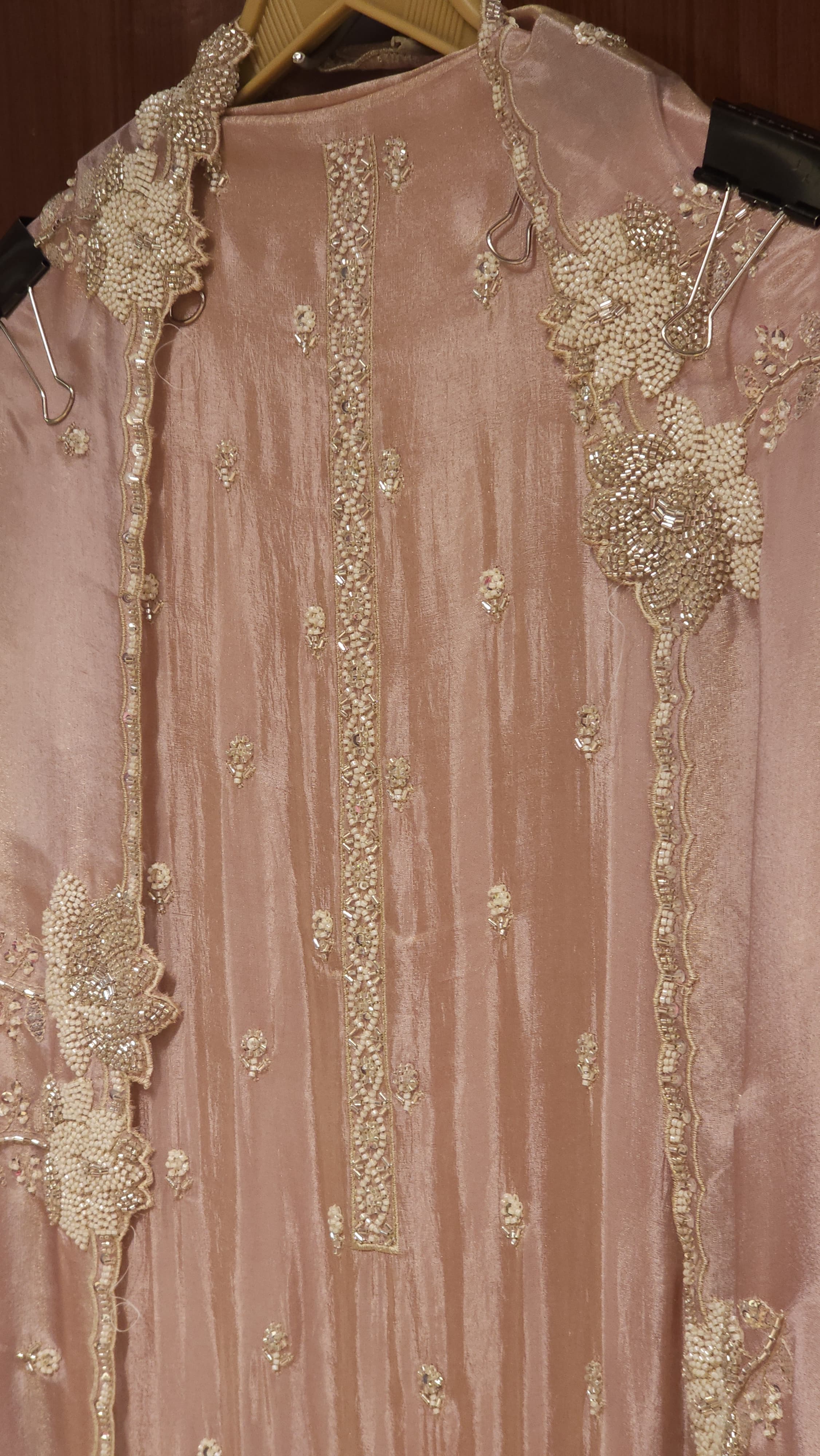 Designer-Inspired Soft Tissue Suit with Embroidery