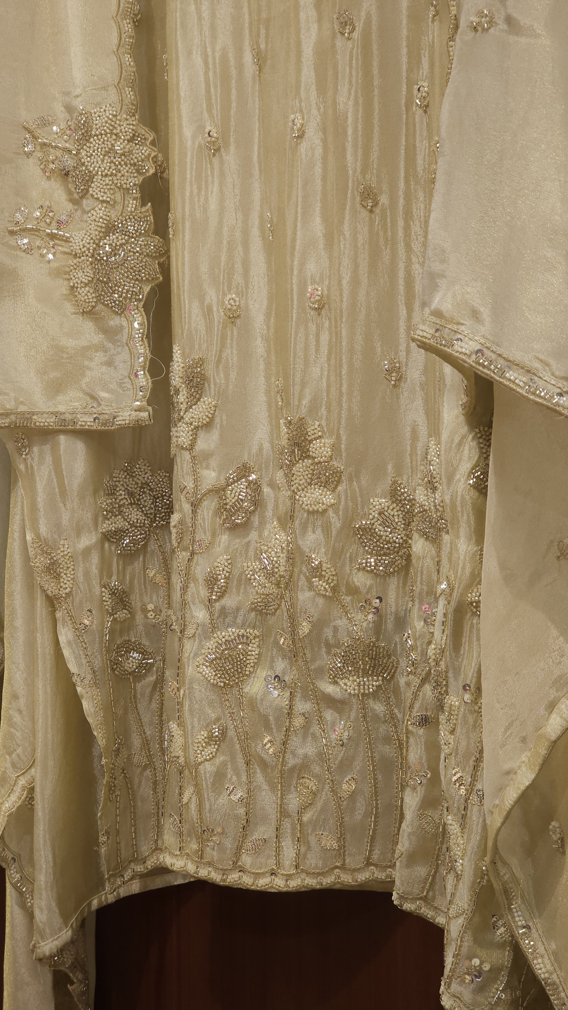 Designer-Inspired Soft Tissue Suit with Embroidery