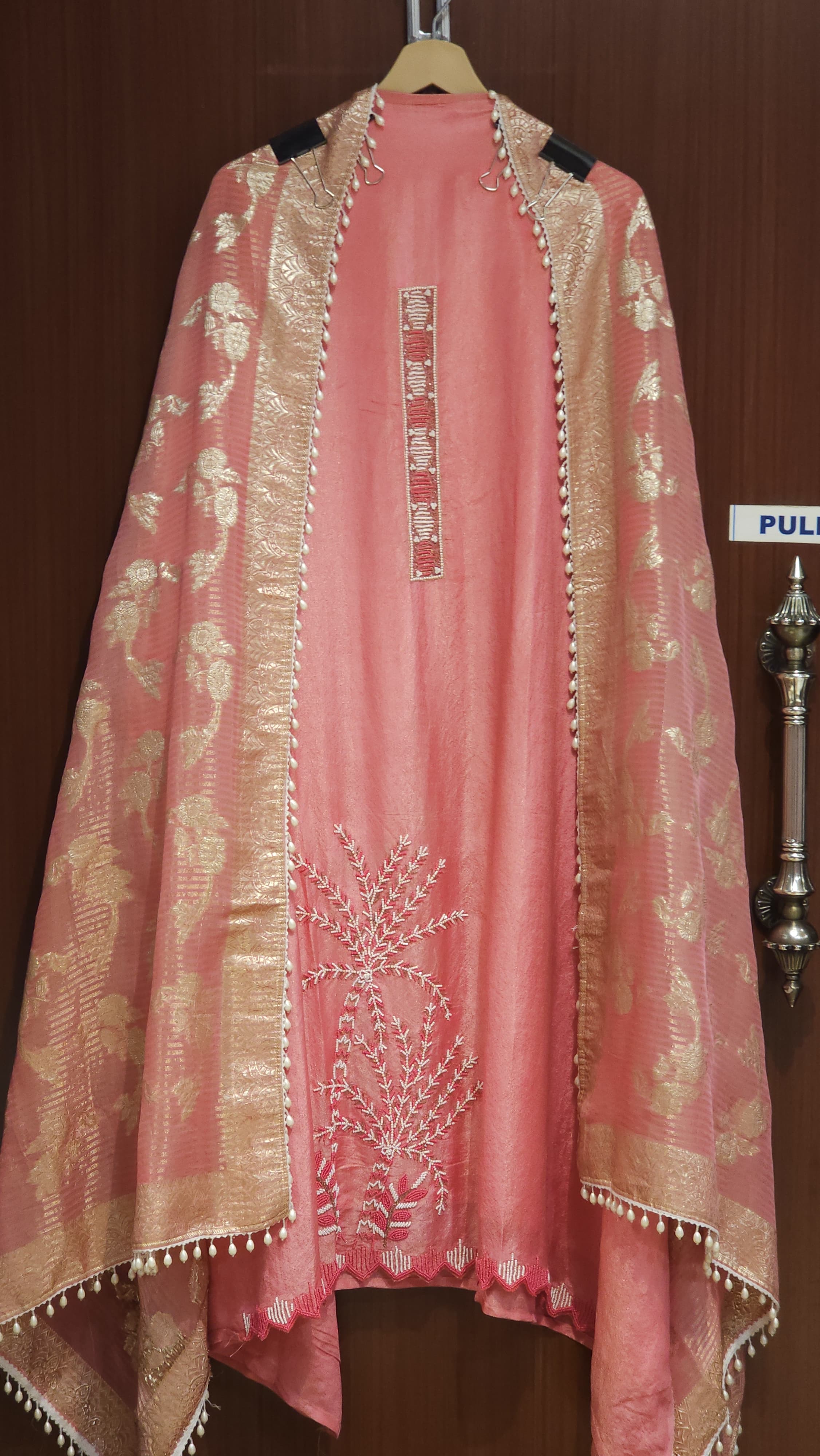 New Design in Viral- Banarasi Gold Dupatta