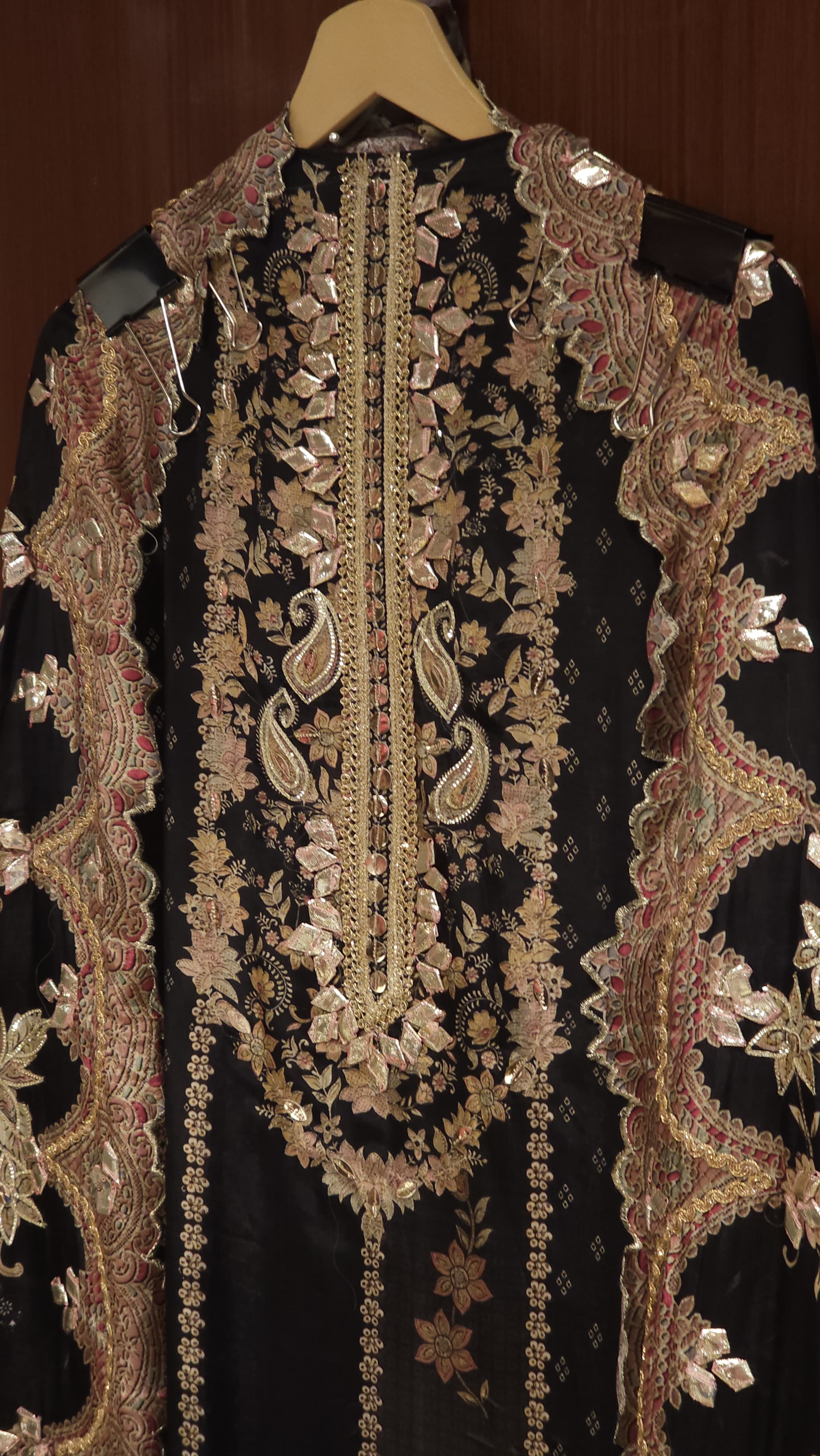 Glass Organza Suit with Digital Print & Embroidery
