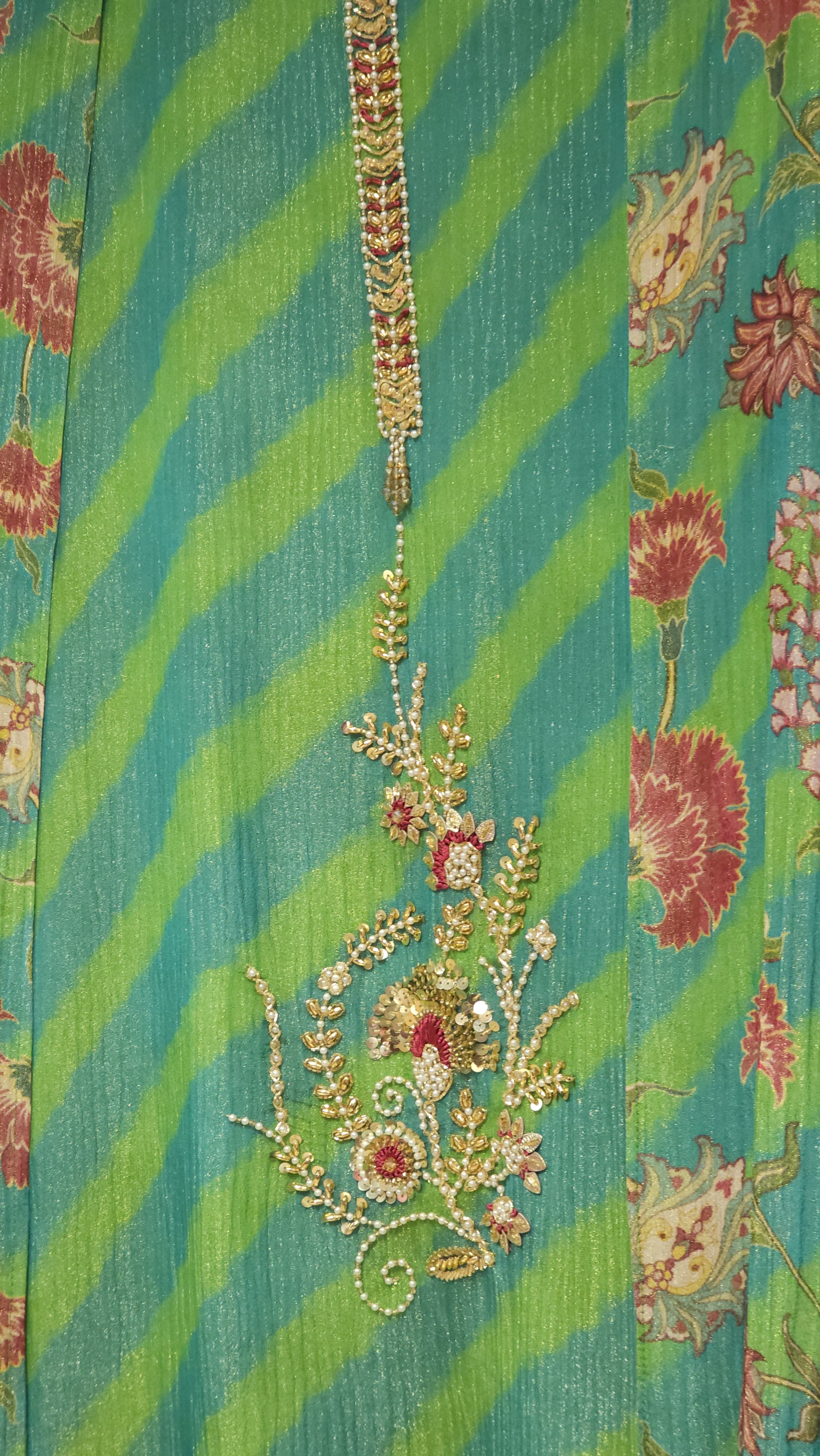 Ornamental Embroidery Crushed Shimmer Tissue Suit