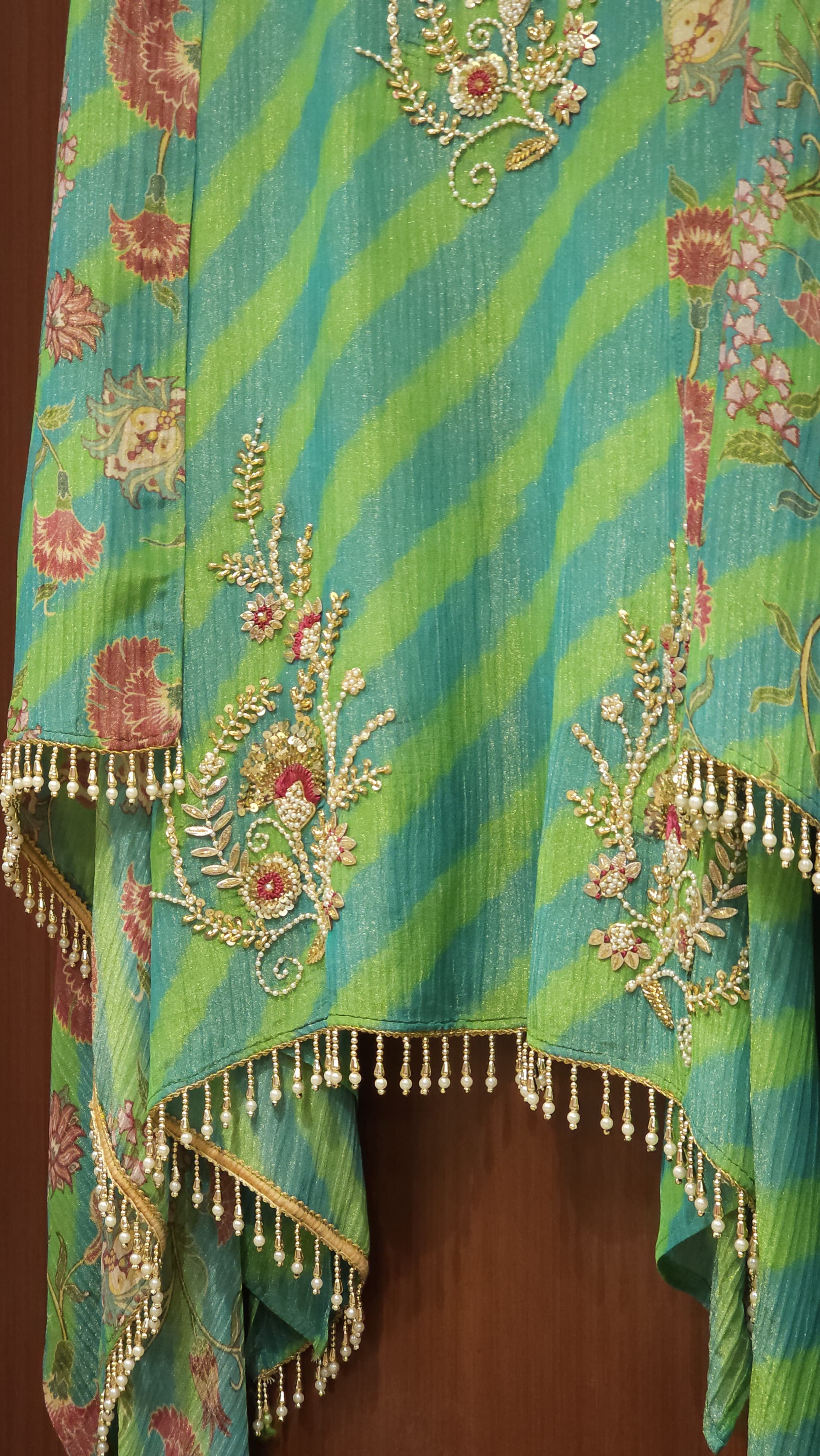 Ornamental Embroidery Crushed Shimmer Tissue Suit