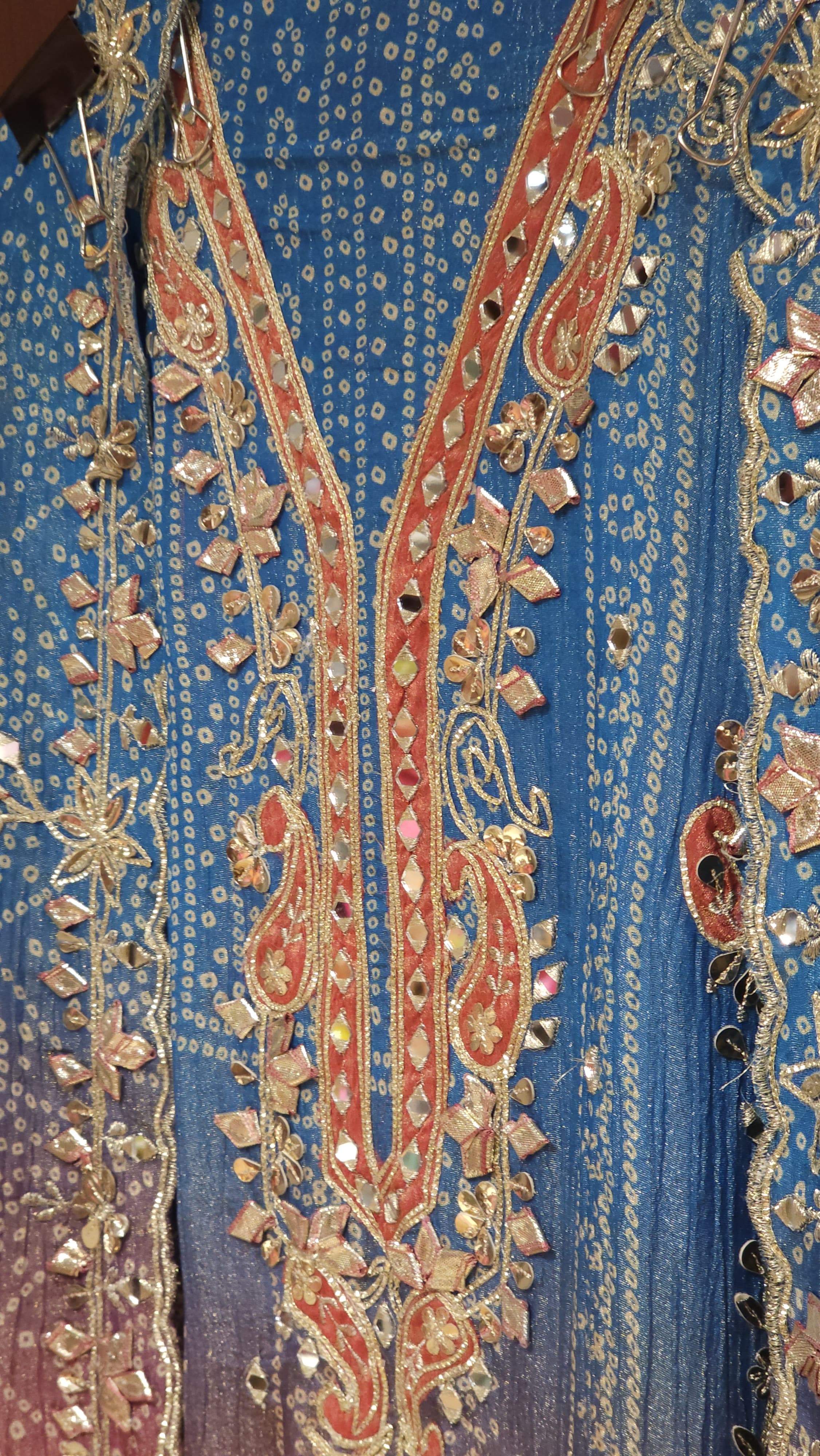 Bandhani Printed, Embroidered Crushed Shimmer tissue Suit