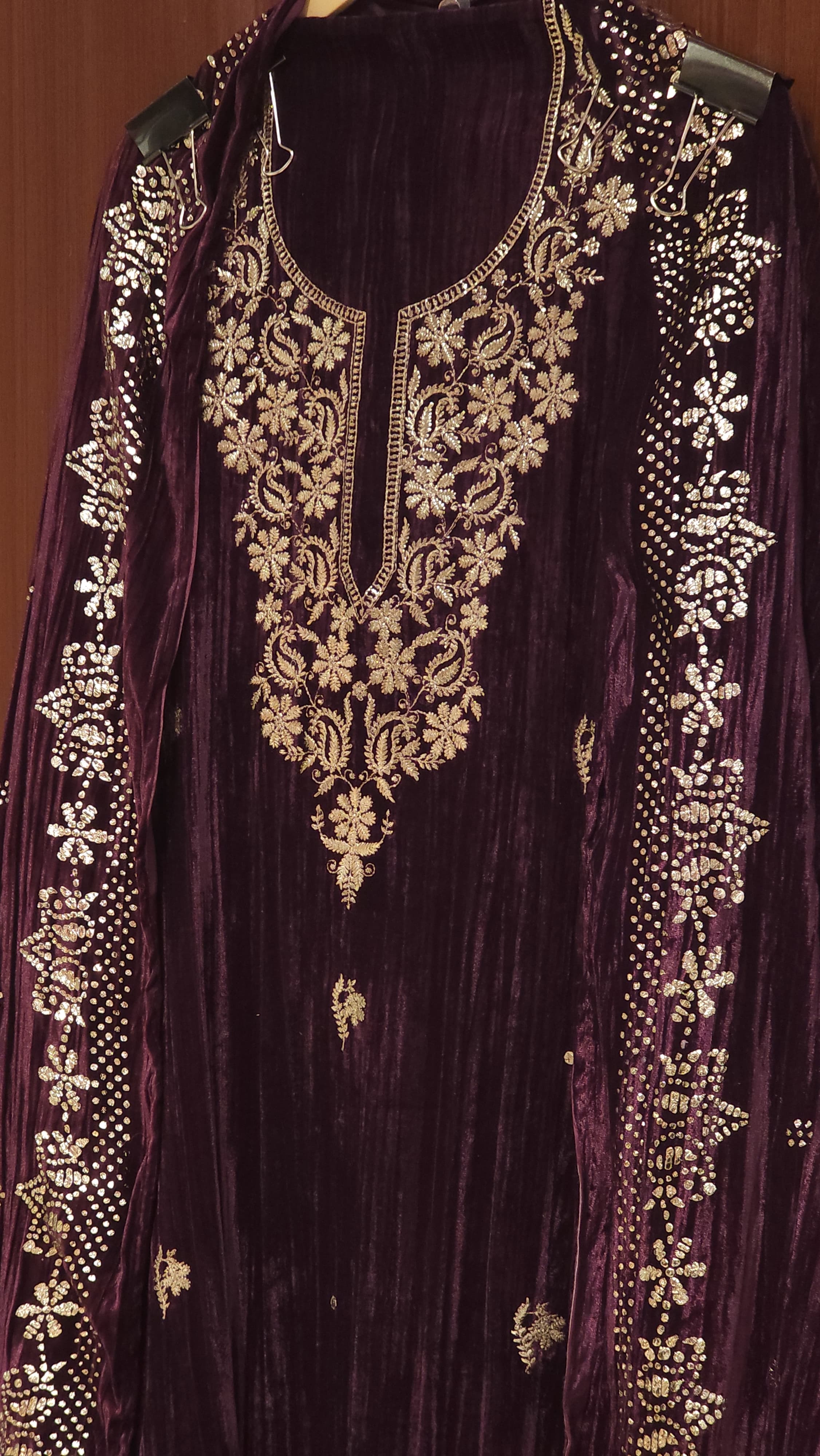 Luxury Crushed Velvet Pitta & Mukaish Suit