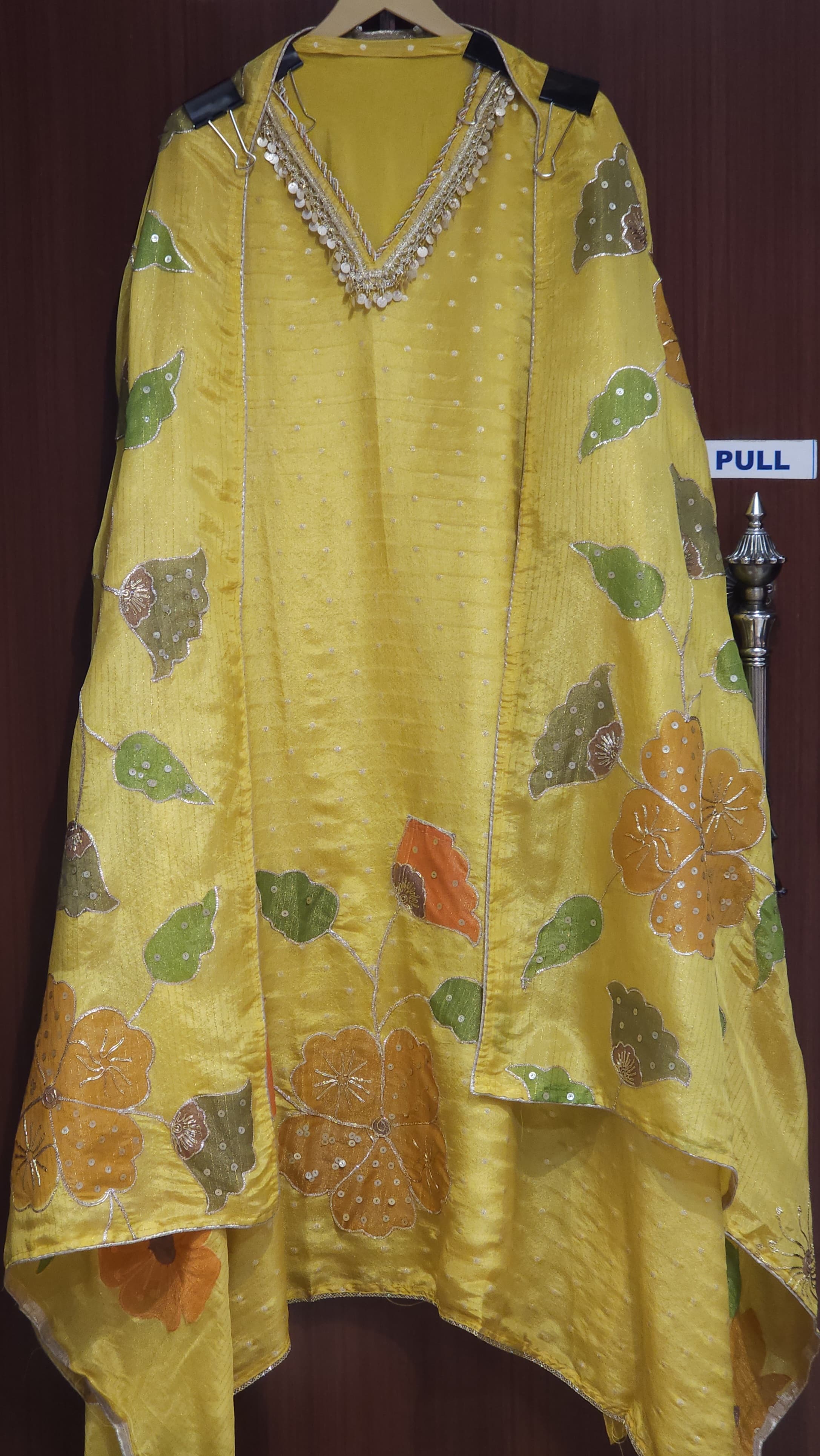 Gold Lurex Festive Embroidered Tissue Set