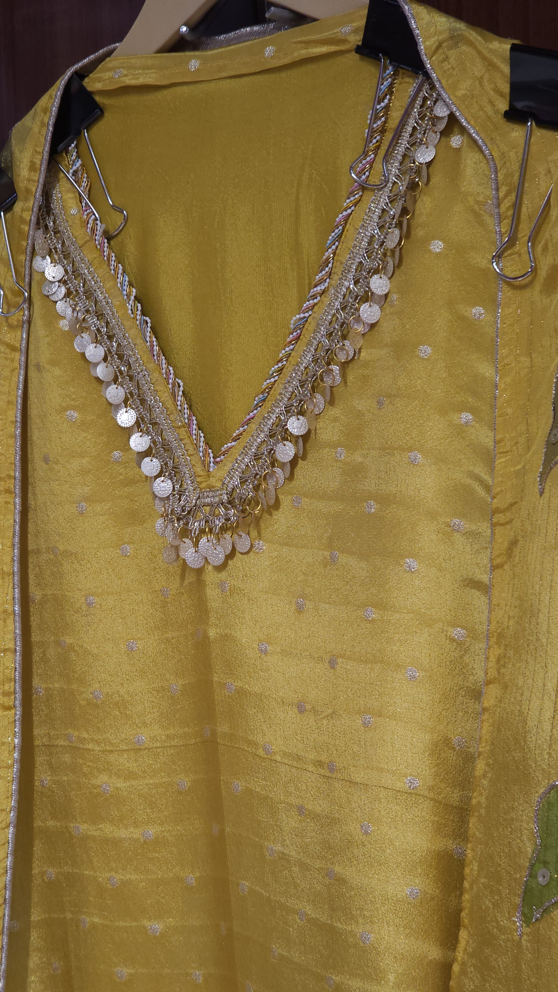 Gold Lurex Festive Embroidered Tissue Set