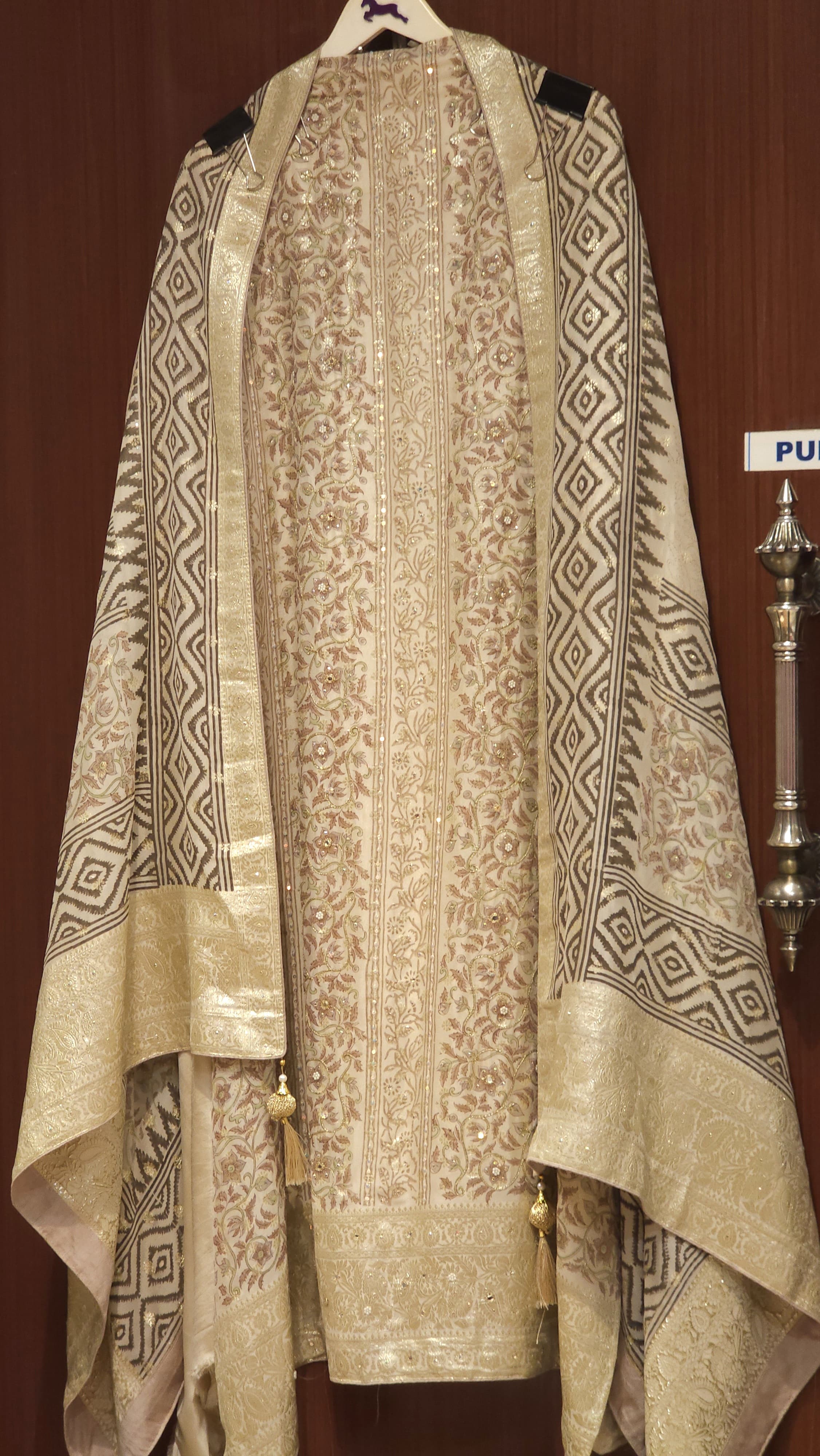 Taneira Silk Kalamkari Suit