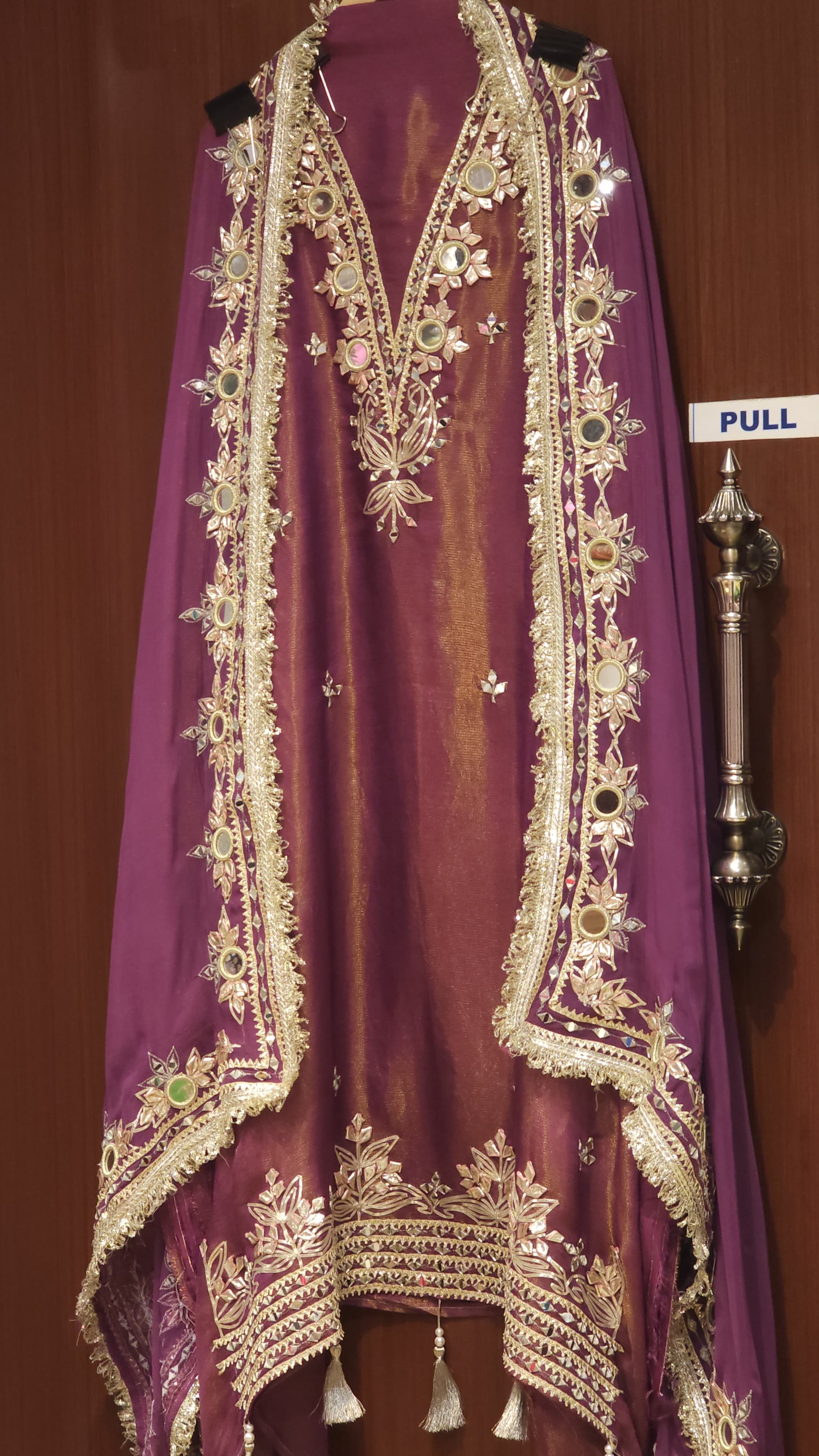 Texture Gold Tissue, Original Mirror & Gota Work Suit