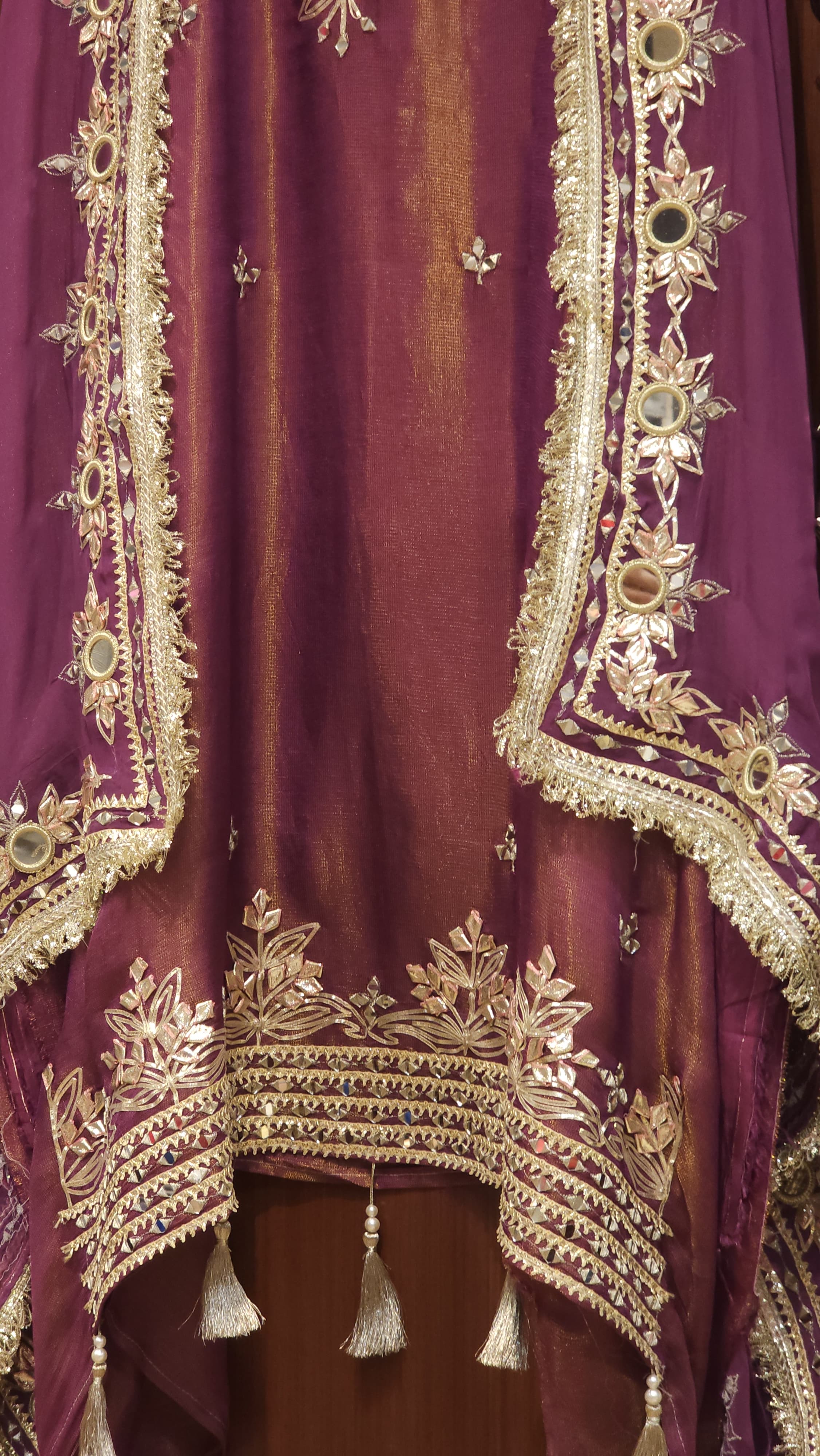 Texture Gold Tissue, Original Mirror & Gota Work Suit