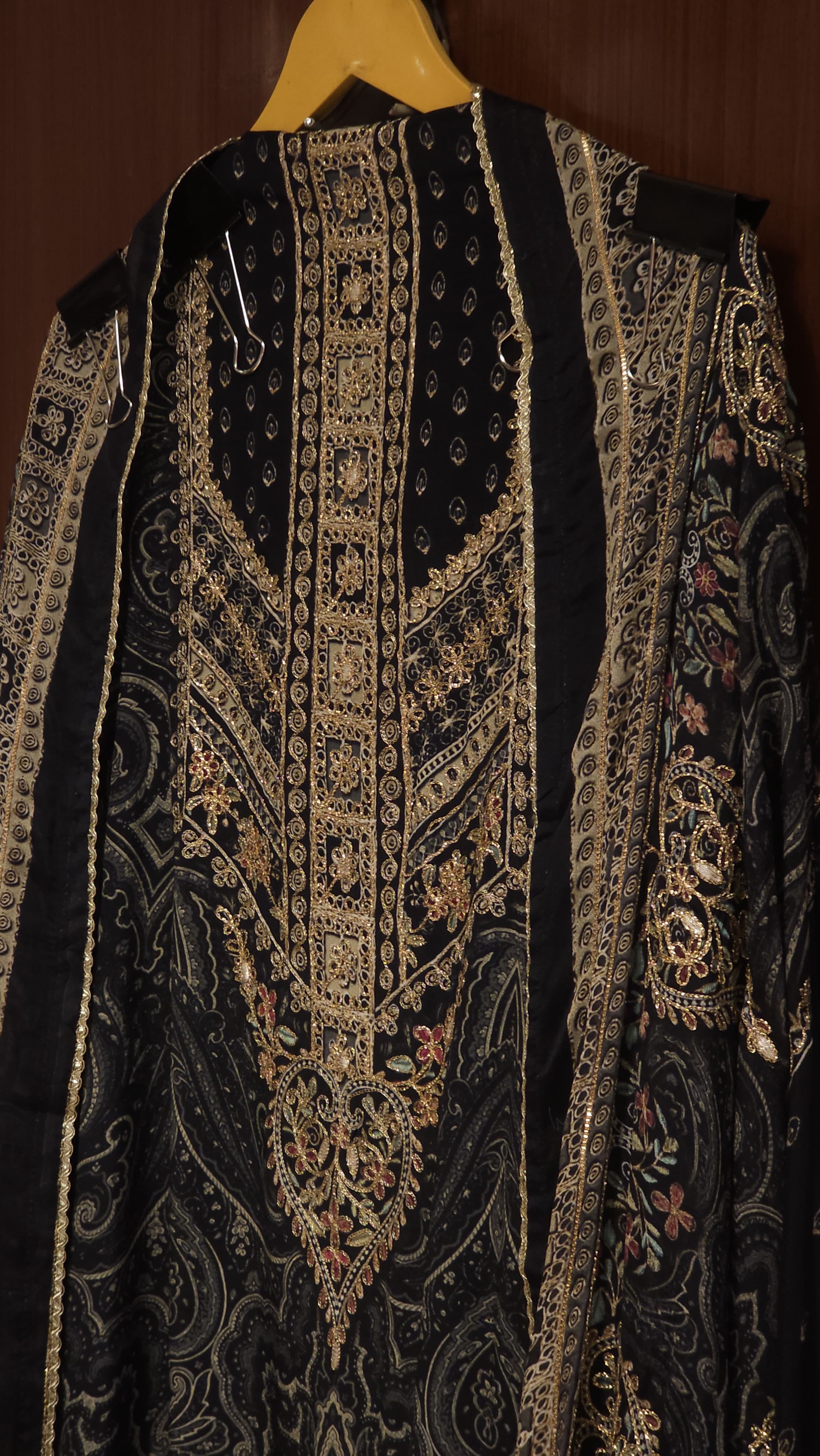 The Royal Kashmiri -Pure Crepe Embroidery Suit