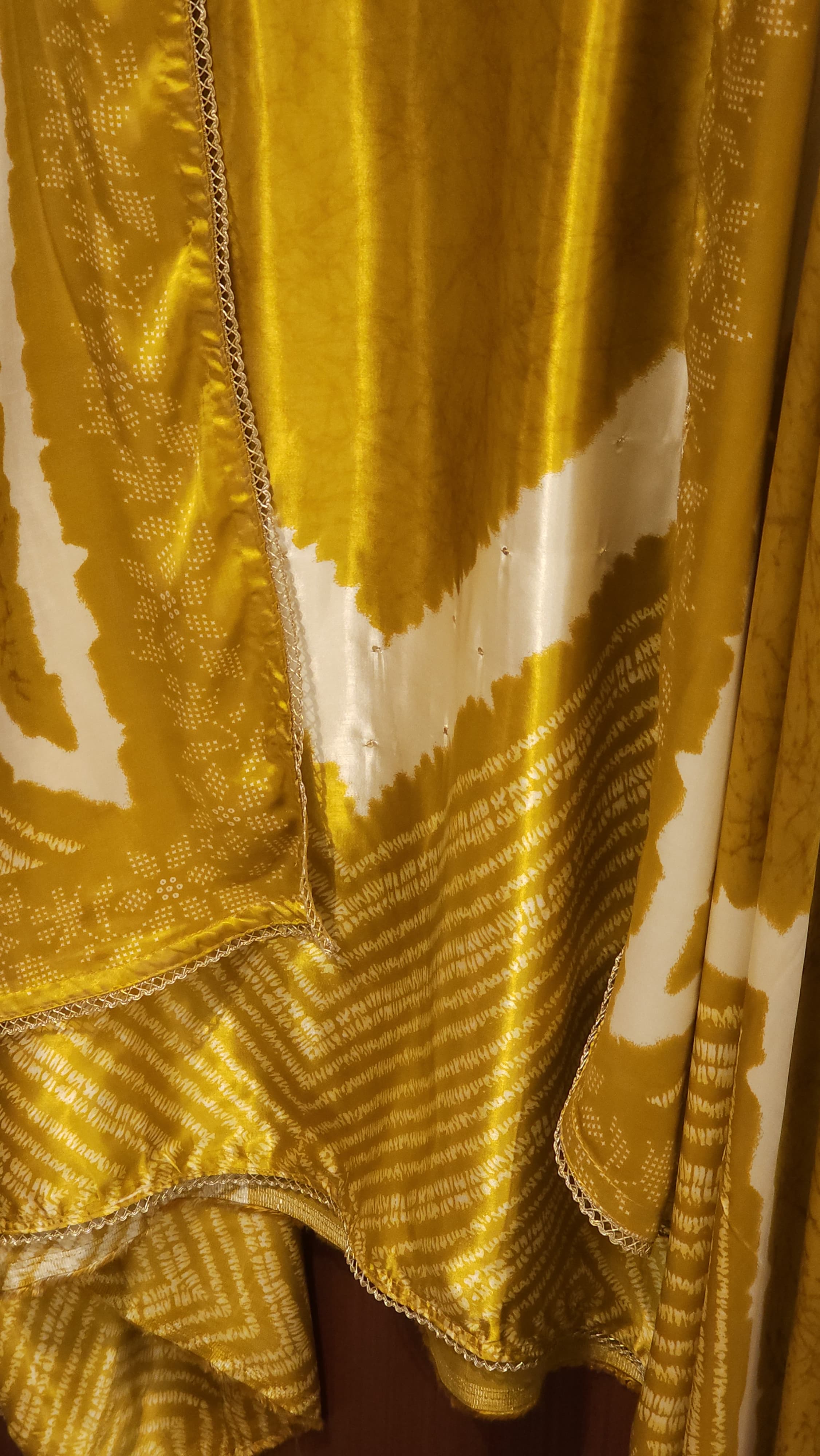 Gajji Silk 1.O with Bandhani Prints