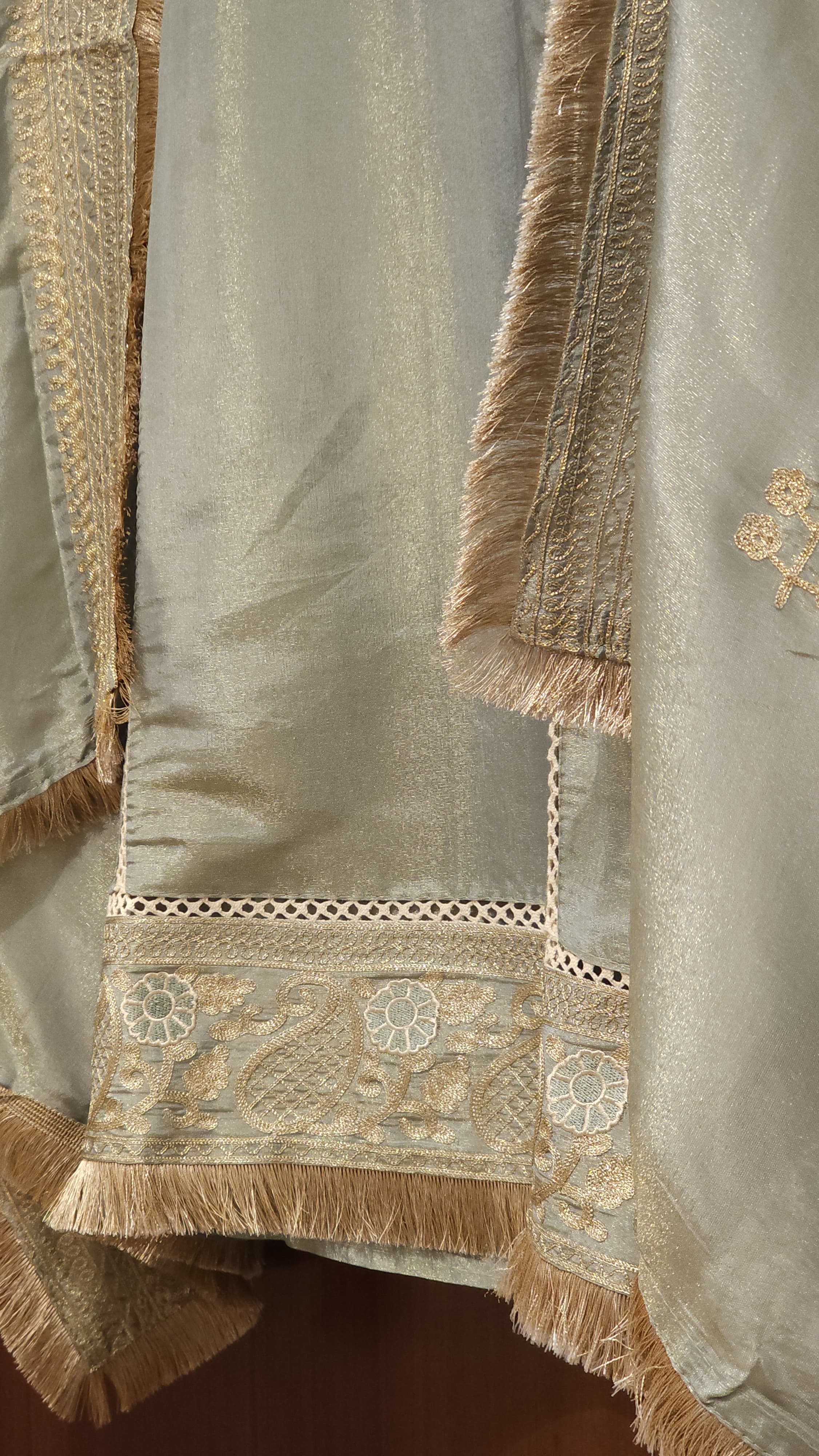 Shimmer Tissue Aari Work Suit - An Easy Festive Style