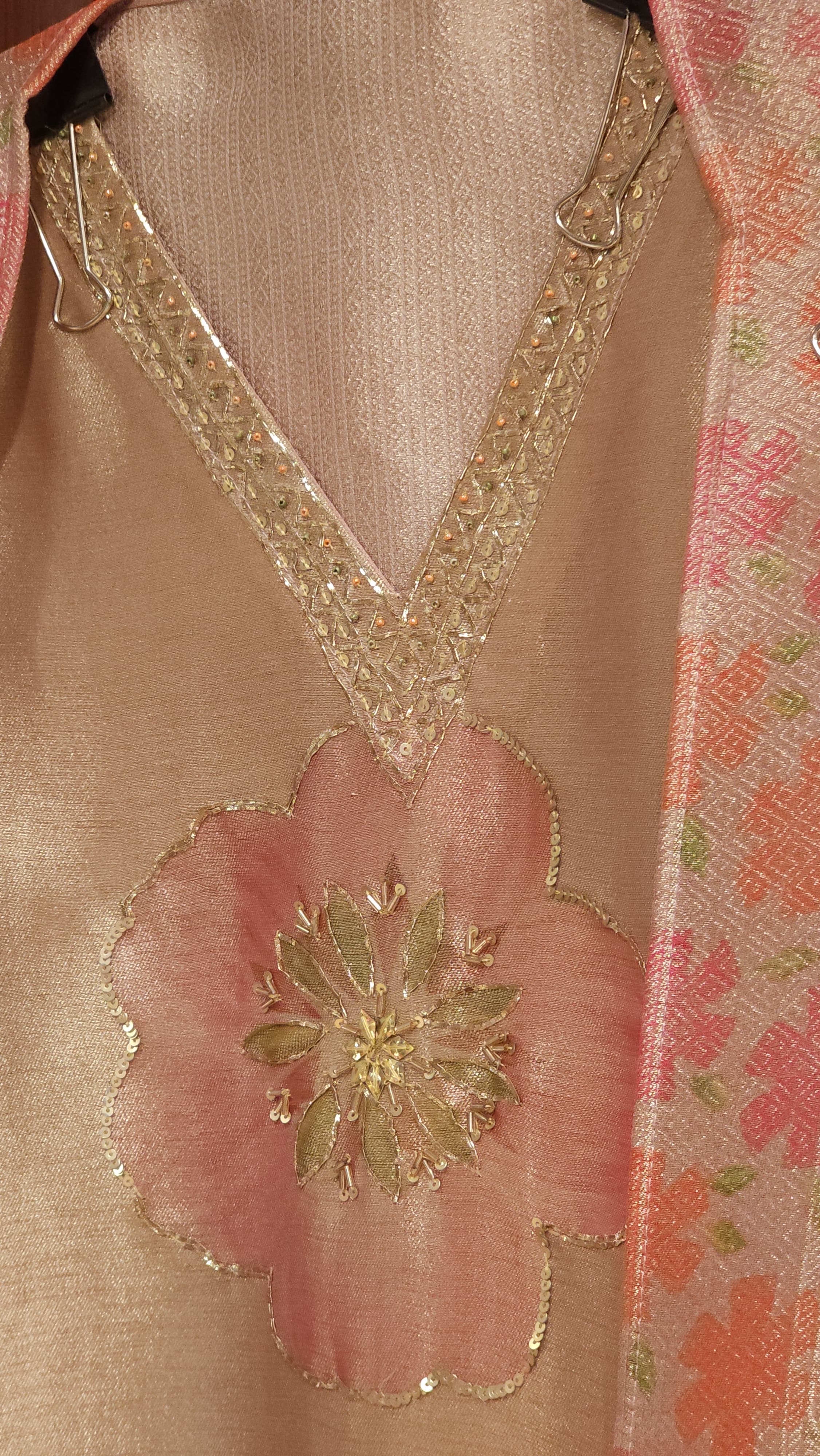 Brocade Silk Suit, Brush-Effect Print Edition ( Elegant handwork)