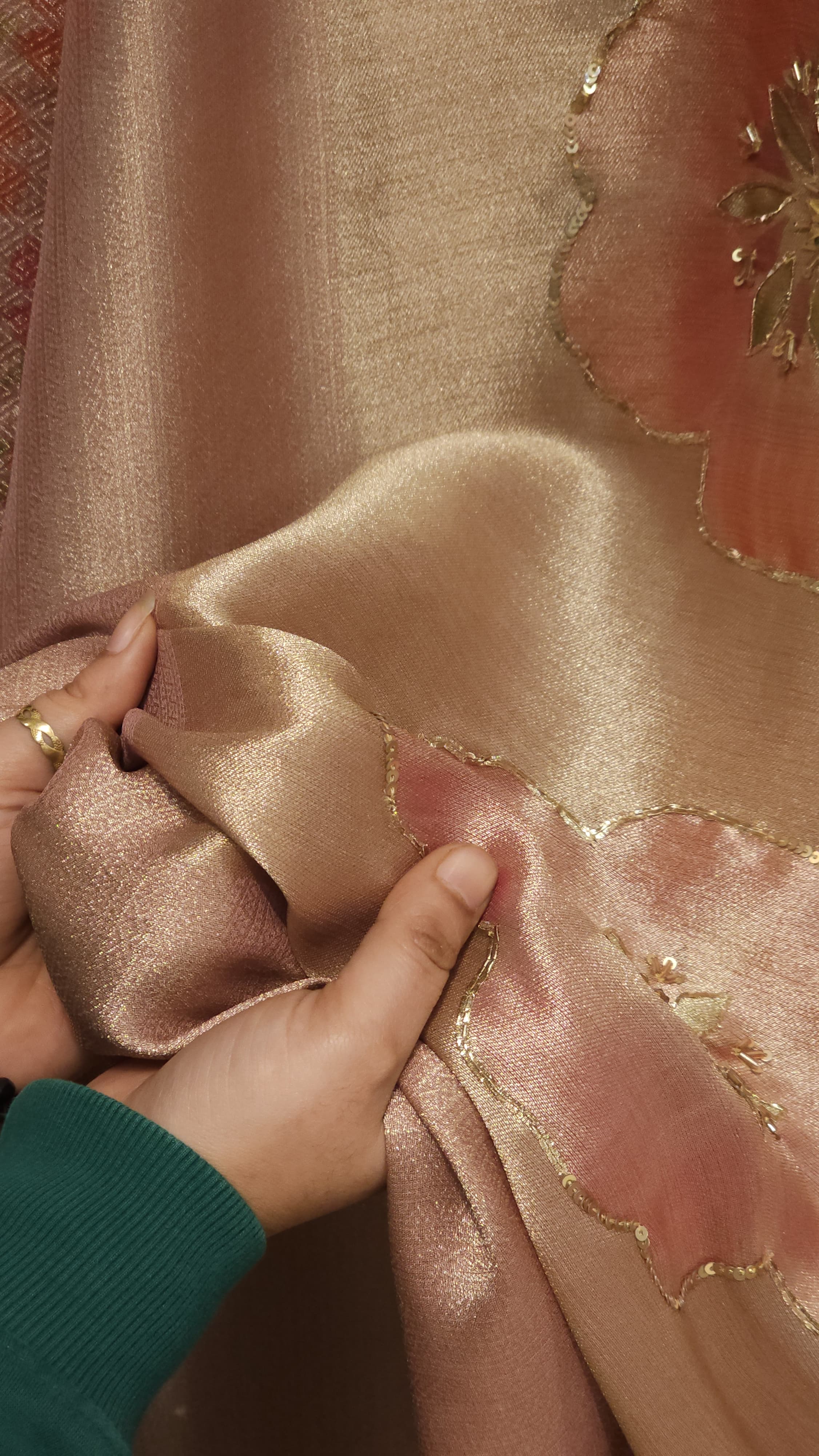 Brocade Silk Suit, Brush-Effect Print Edition ( Elegant handwork)