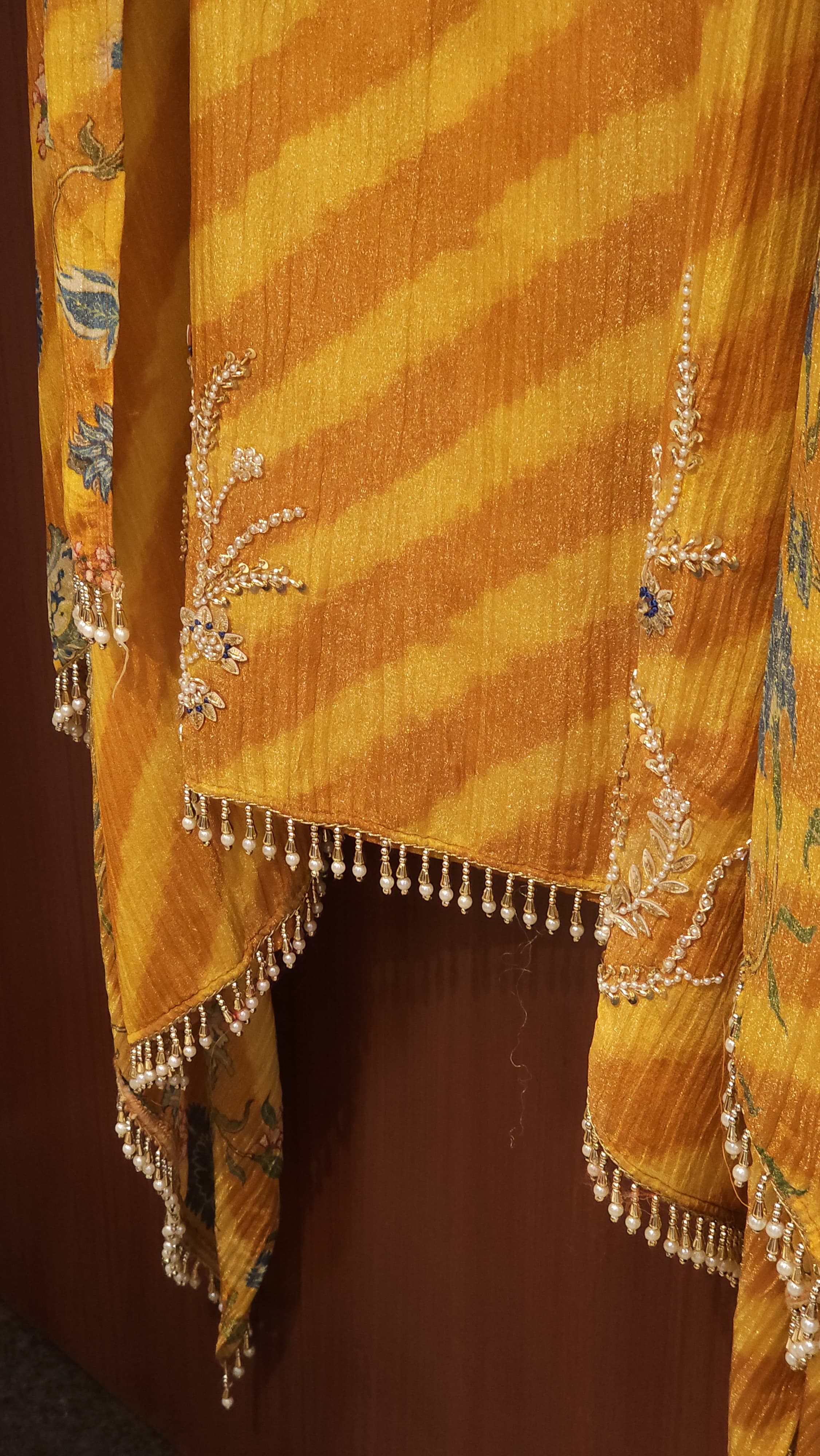 Jaipuri Lehariya & Handwork Fusion- Summer Ready on Crush Tissue