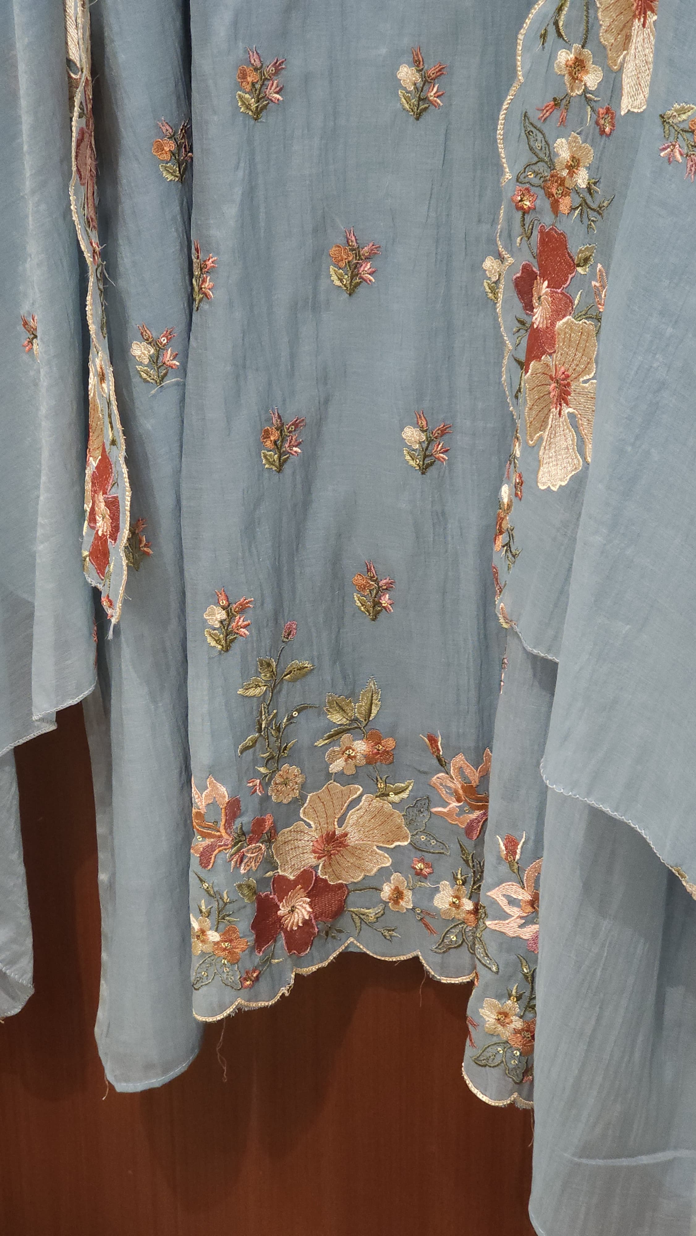 Mul chanderi Suit with Multicolor Thread Work