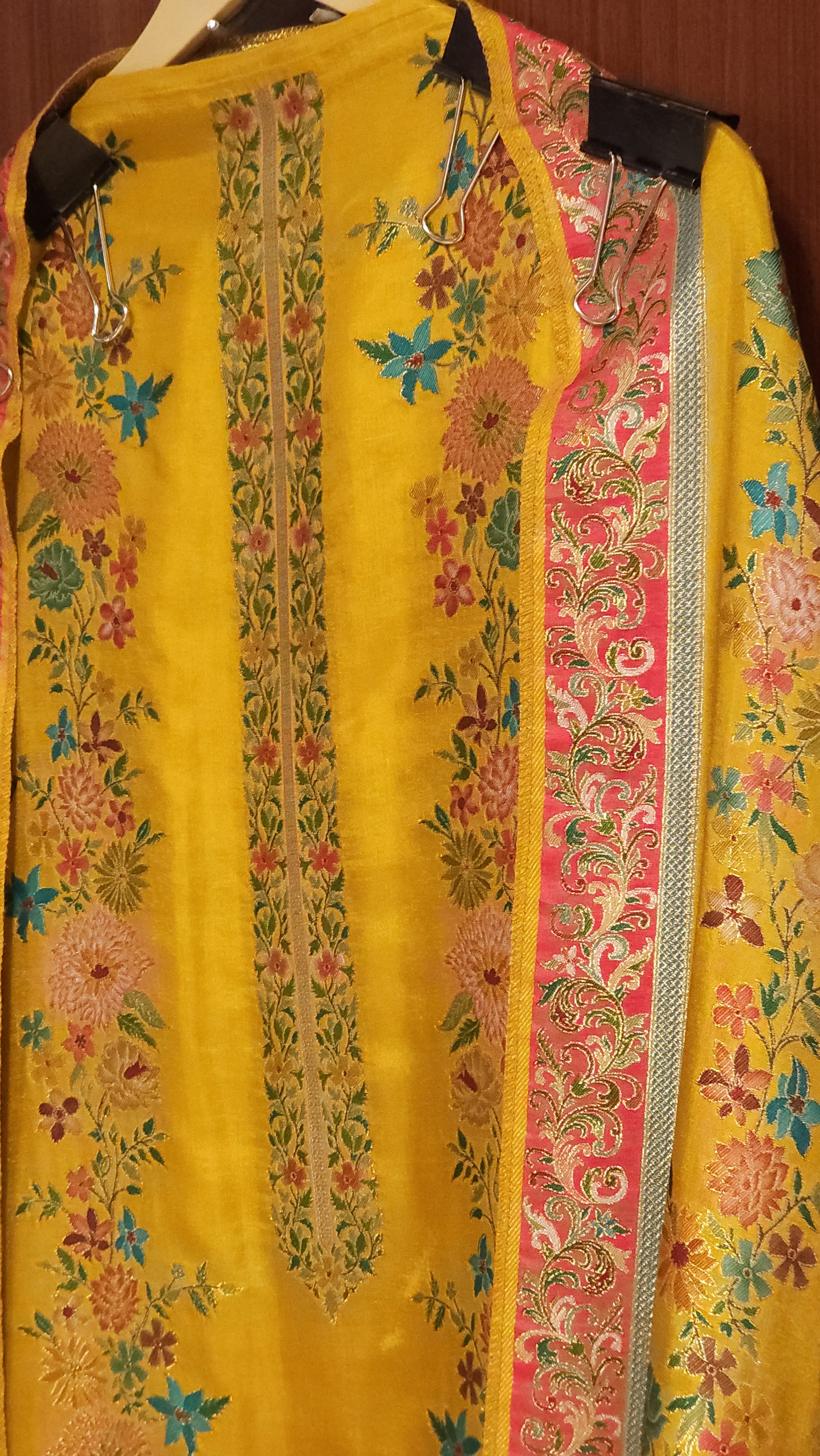 Silk Jacquard Weave suits with Position Printing 6.O
