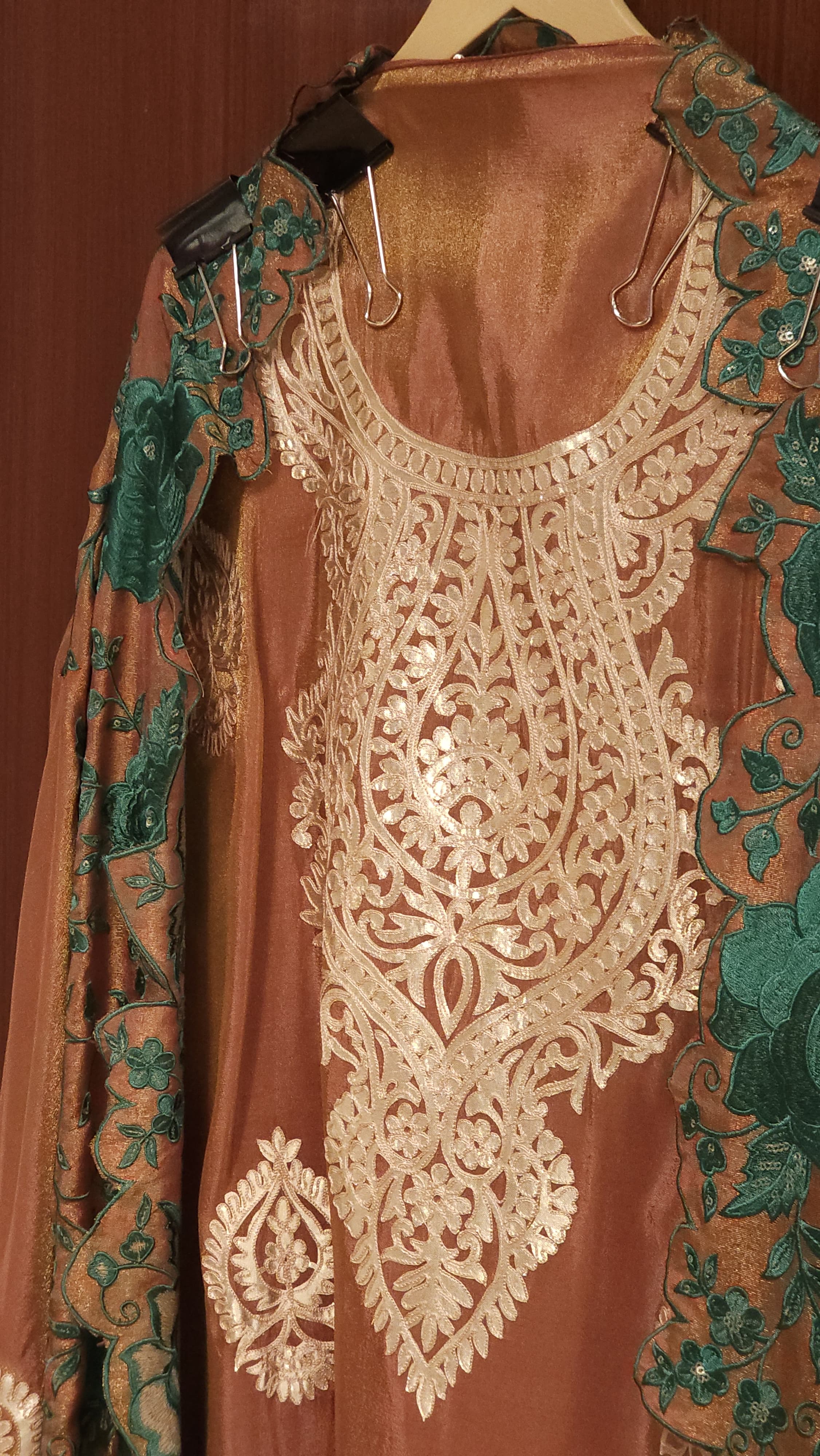 Laser-Cut Tissue Suit 1.O