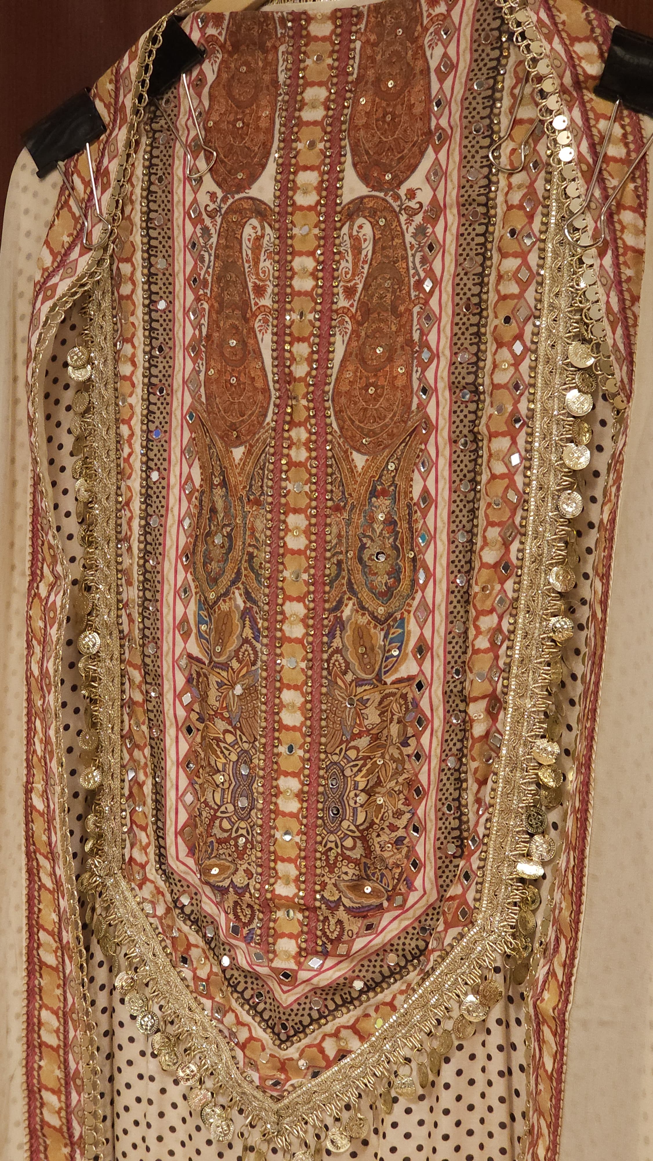 Pakistani Polka Dot Pure Muslin Suit with Organza Dupatta