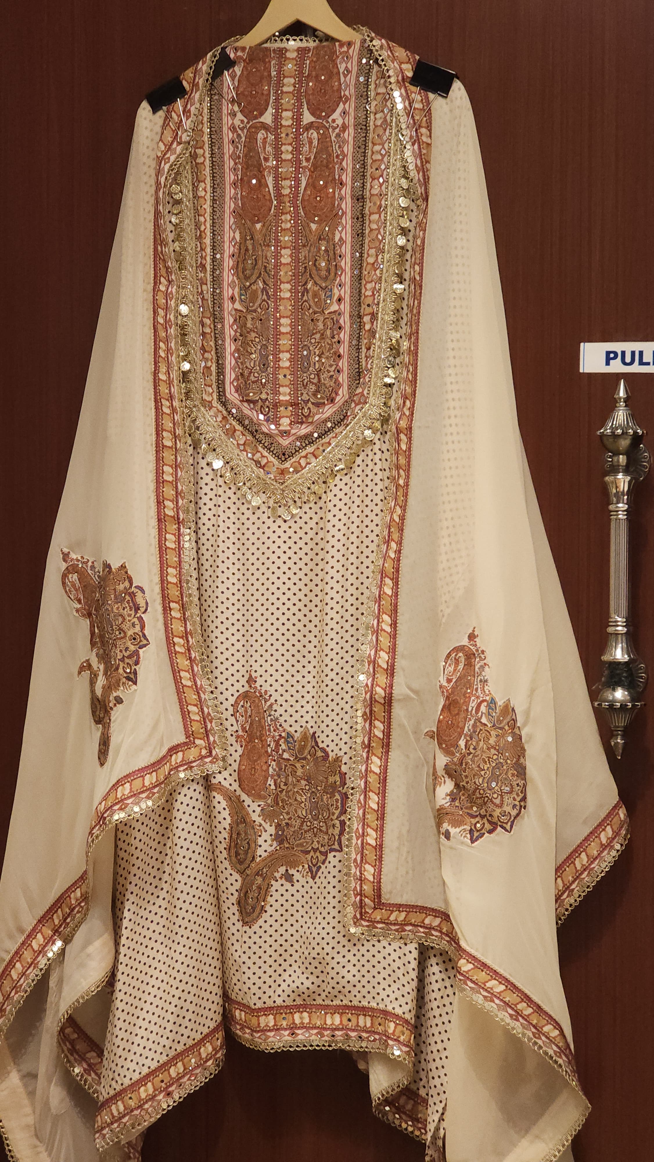 Pakistani Polka Dot Pure Muslin Suit with Organza Dupatta