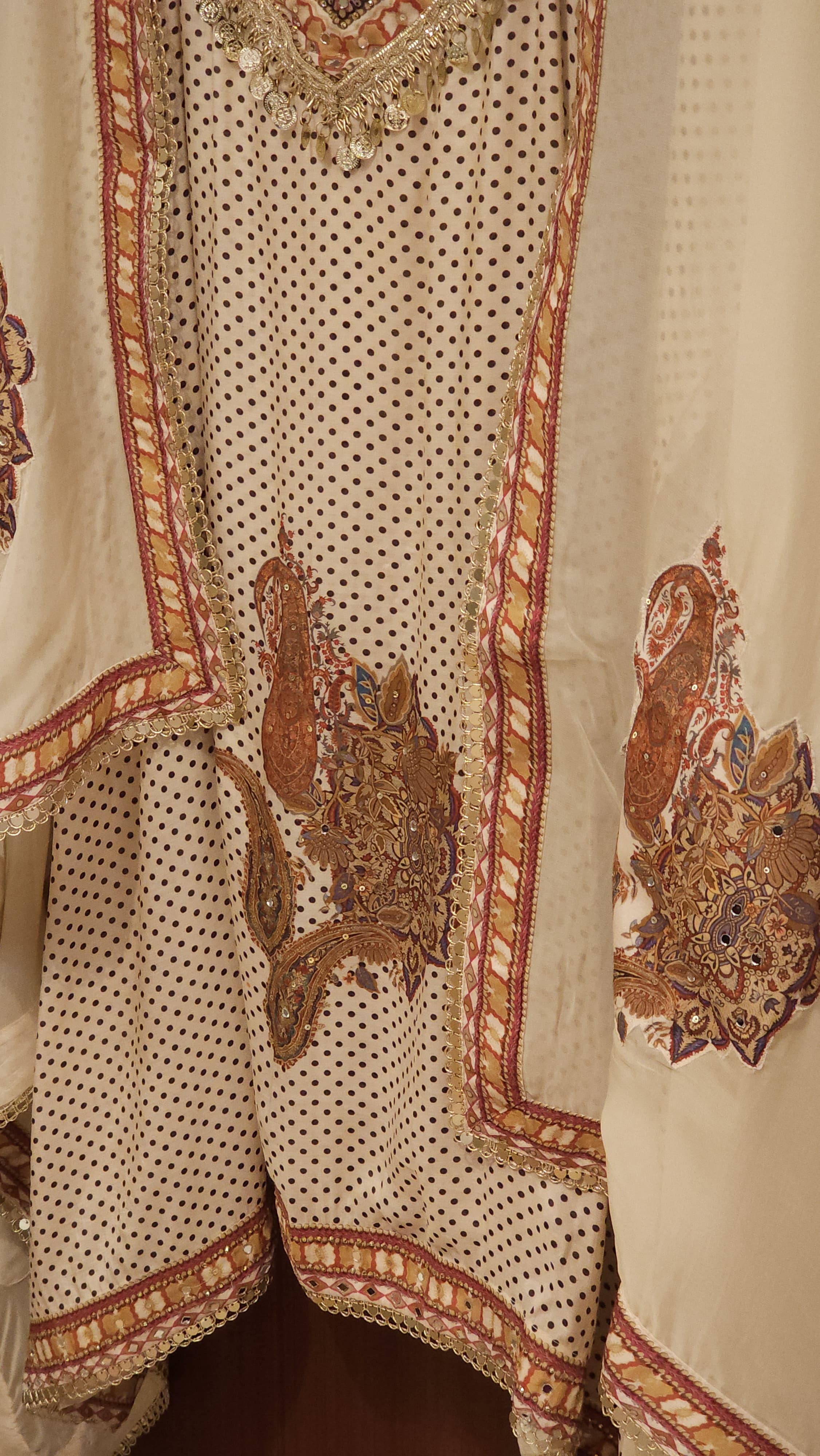 Pakistani Polka Dot Pure Muslin Suit with Organza Dupatta