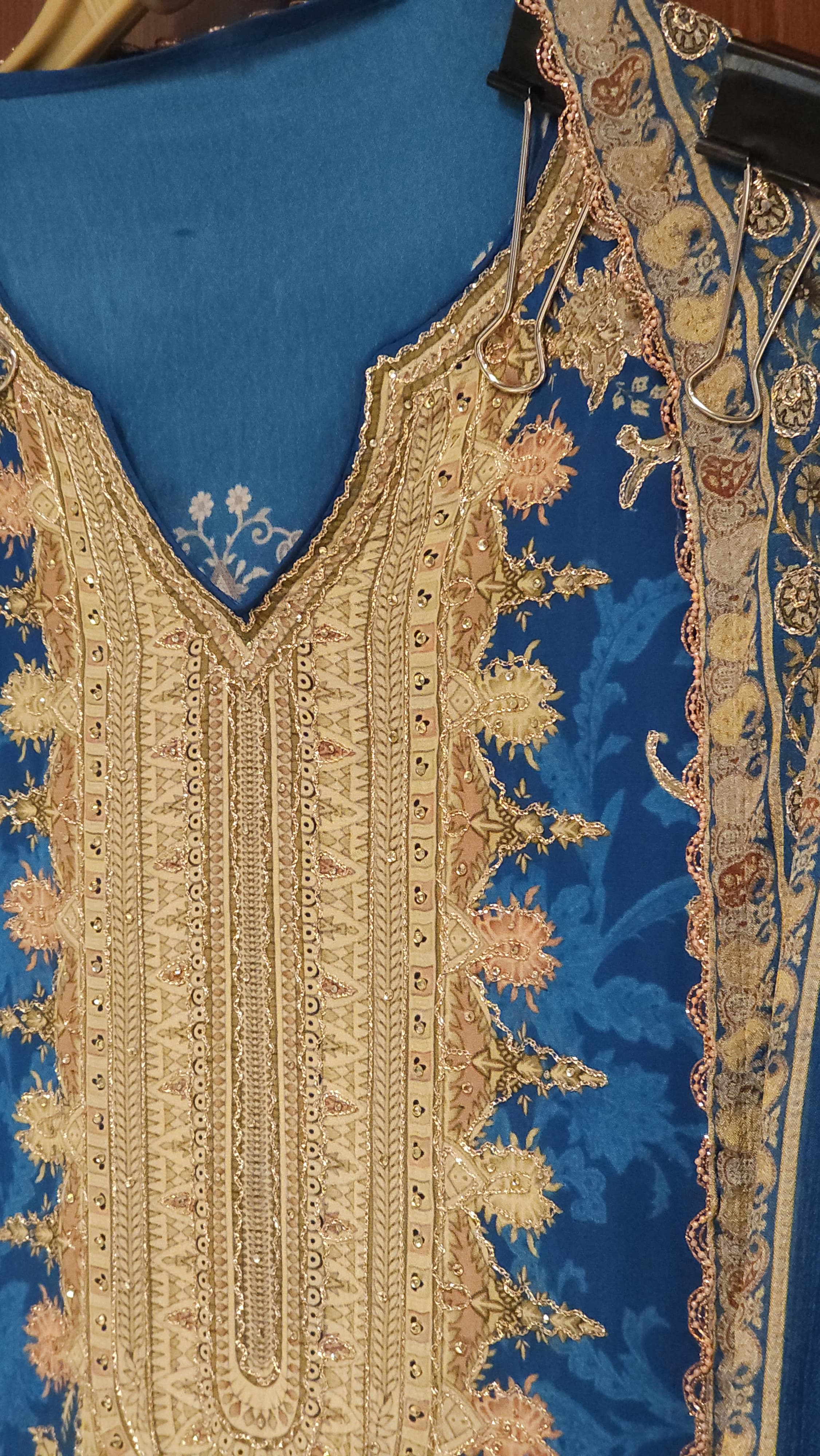 Pakistani Pure Crepe Suit- Grand Embroidered Dupatta