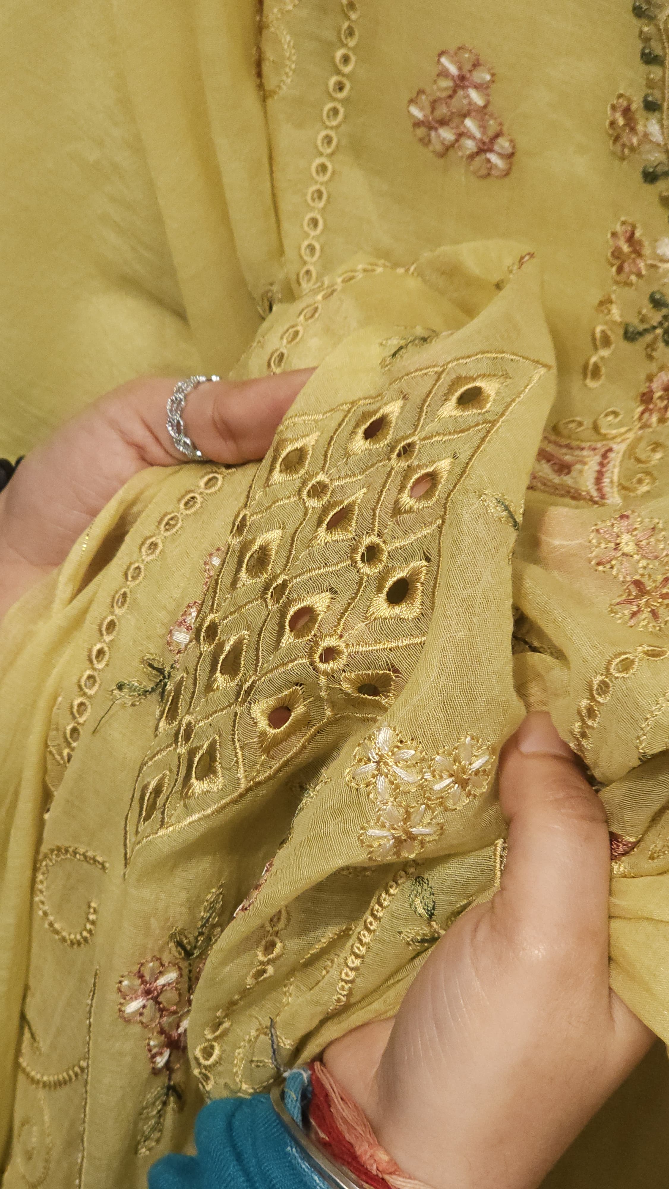 Mul Cotton Suit featuring cutwork & multicolor thread embroidery