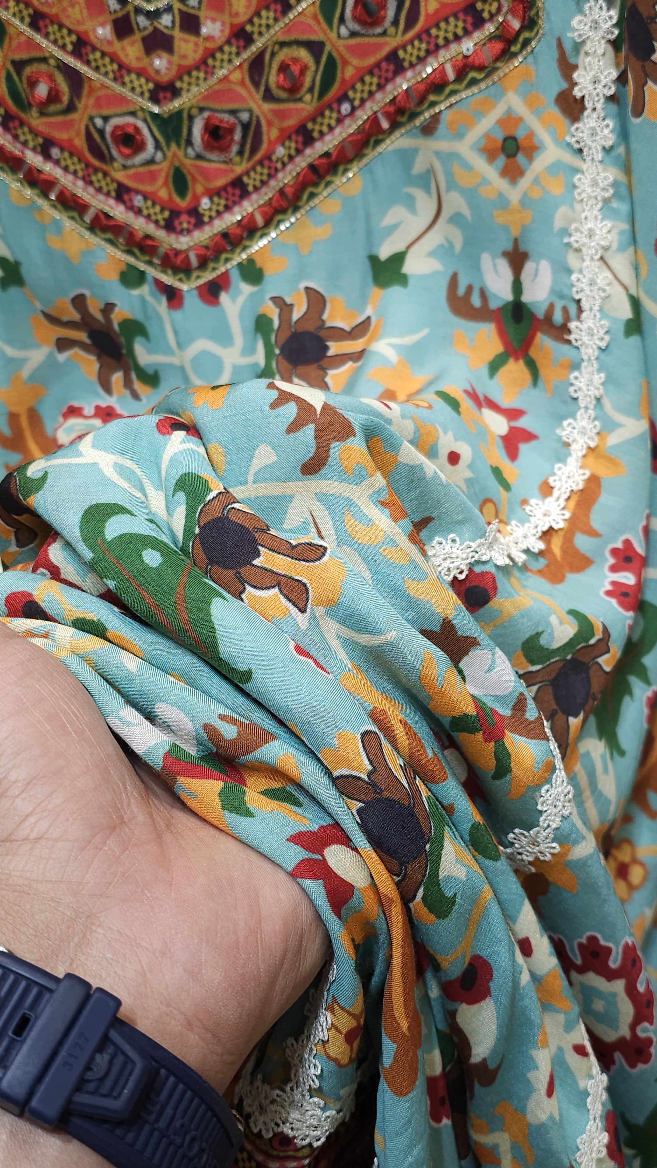 Patola Prints x Muslin – Karachi Jaali in Dupatta