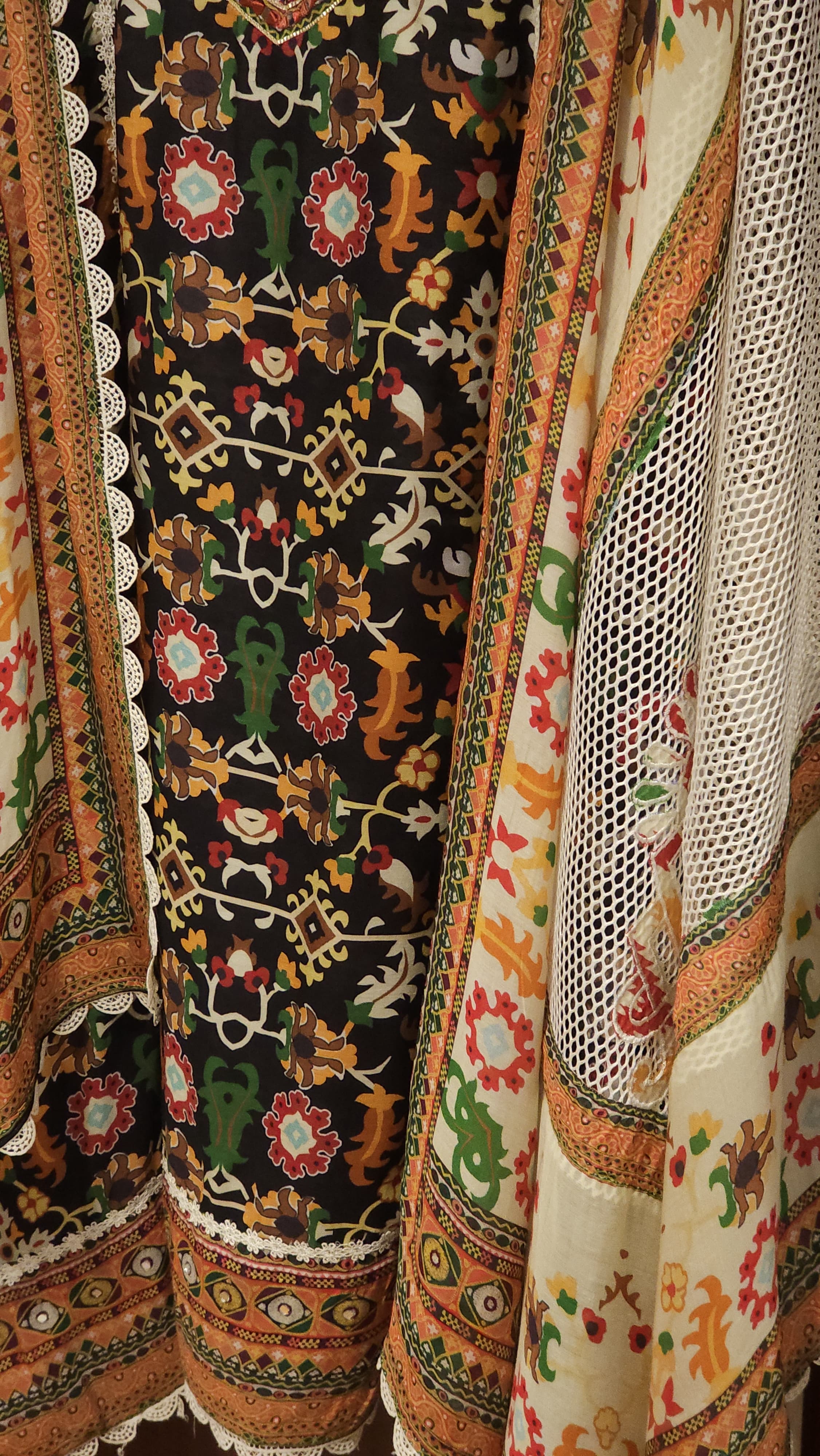 Patola Prints x Muslin – Karachi Jaali in Dupatta