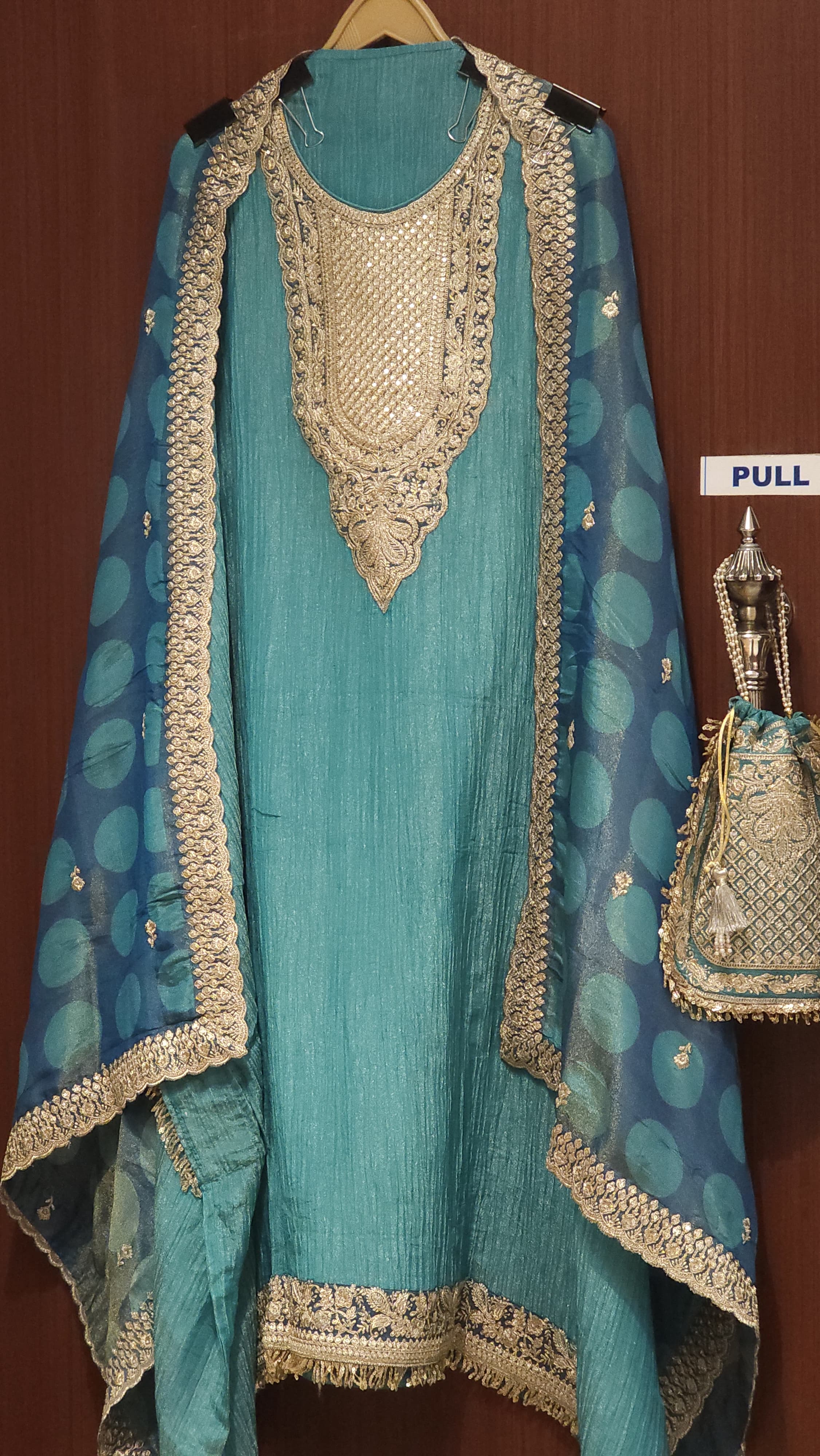 Wrinkled Tissue Suit– Summer Formal Edit (Printed Dupatta)