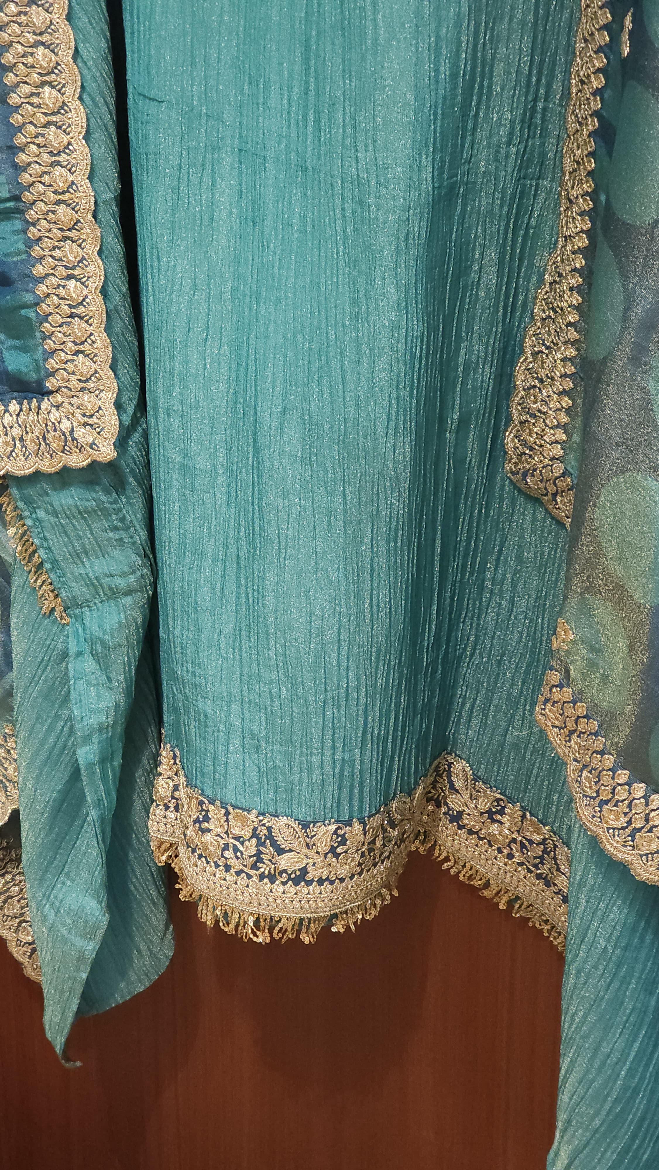 Wrinkled Tissue Suit– Summer Formal Edit (Printed Dupatta)