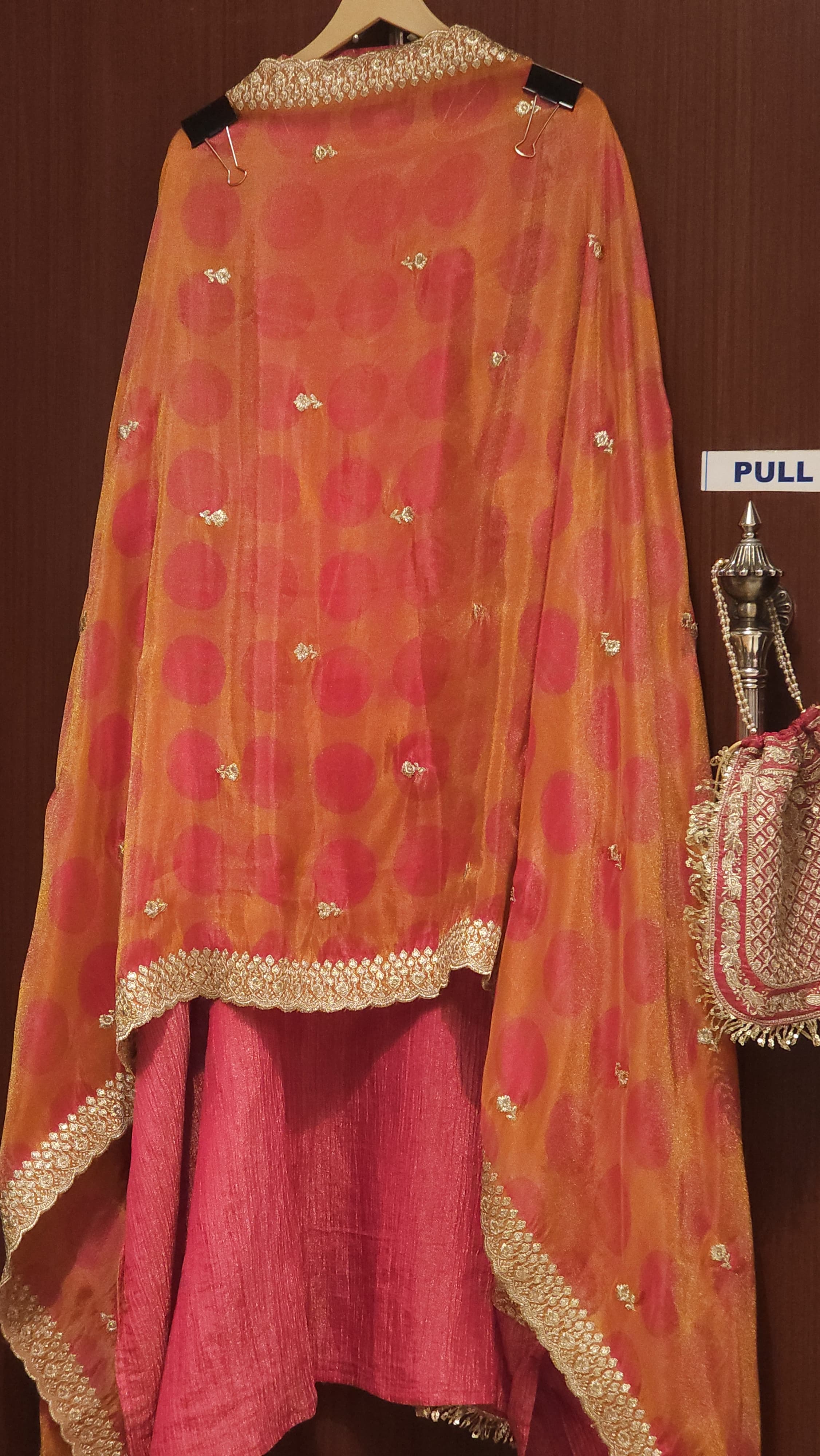 Wrinkled Tissue Suit– Summer Formal Edit (Printed Dupatta)