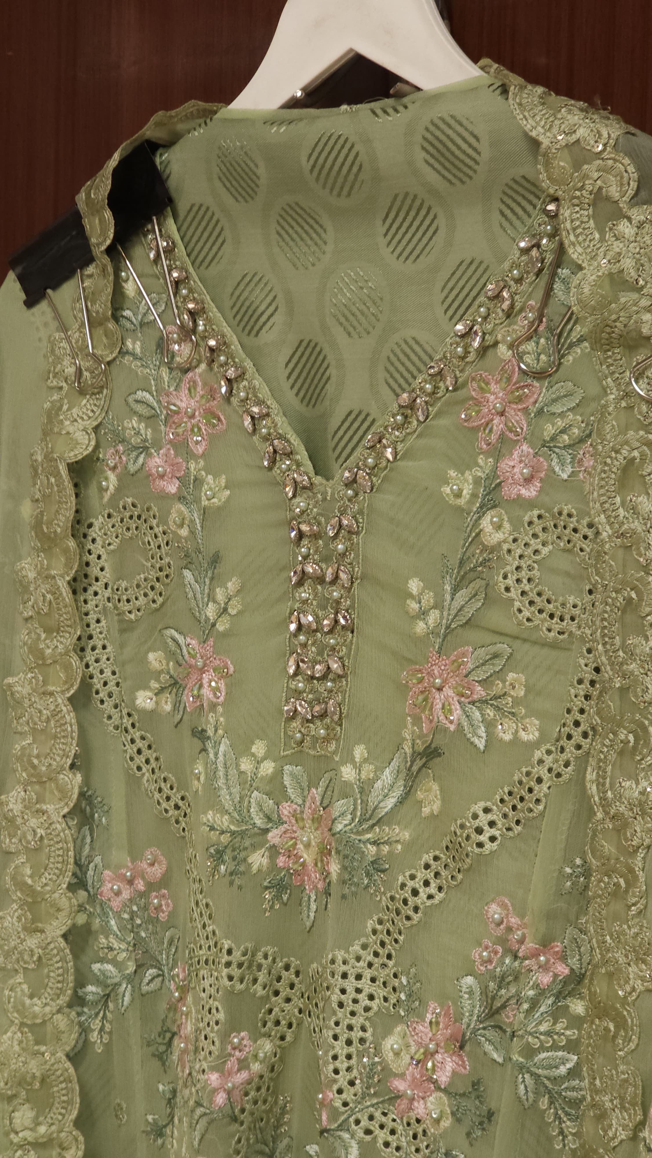 Luxury Pakistani Chiffon Embroidered Suit 1.O