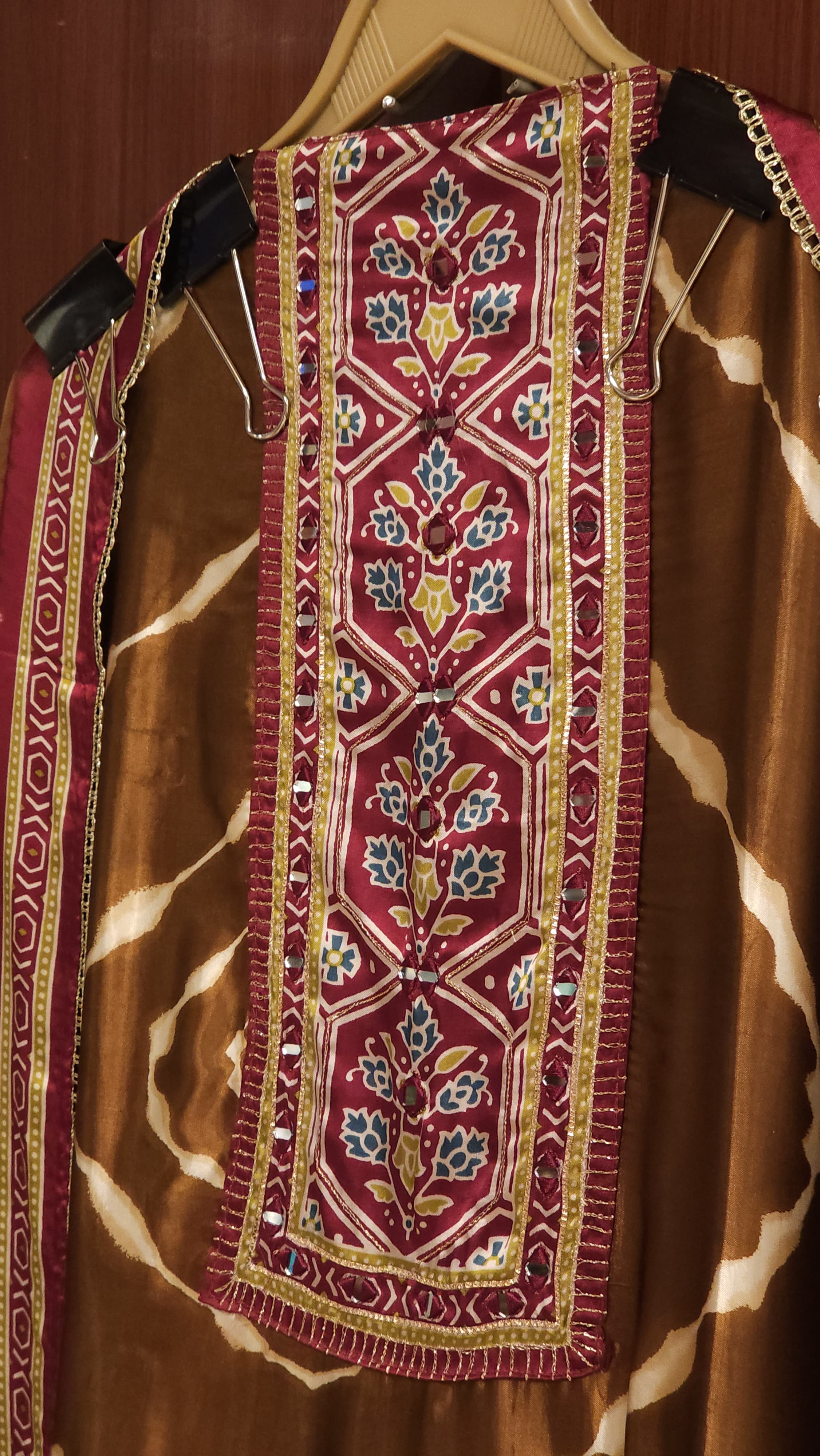 Gajji Silk 7.O with Ajrakh Bandhani Fusion Prints